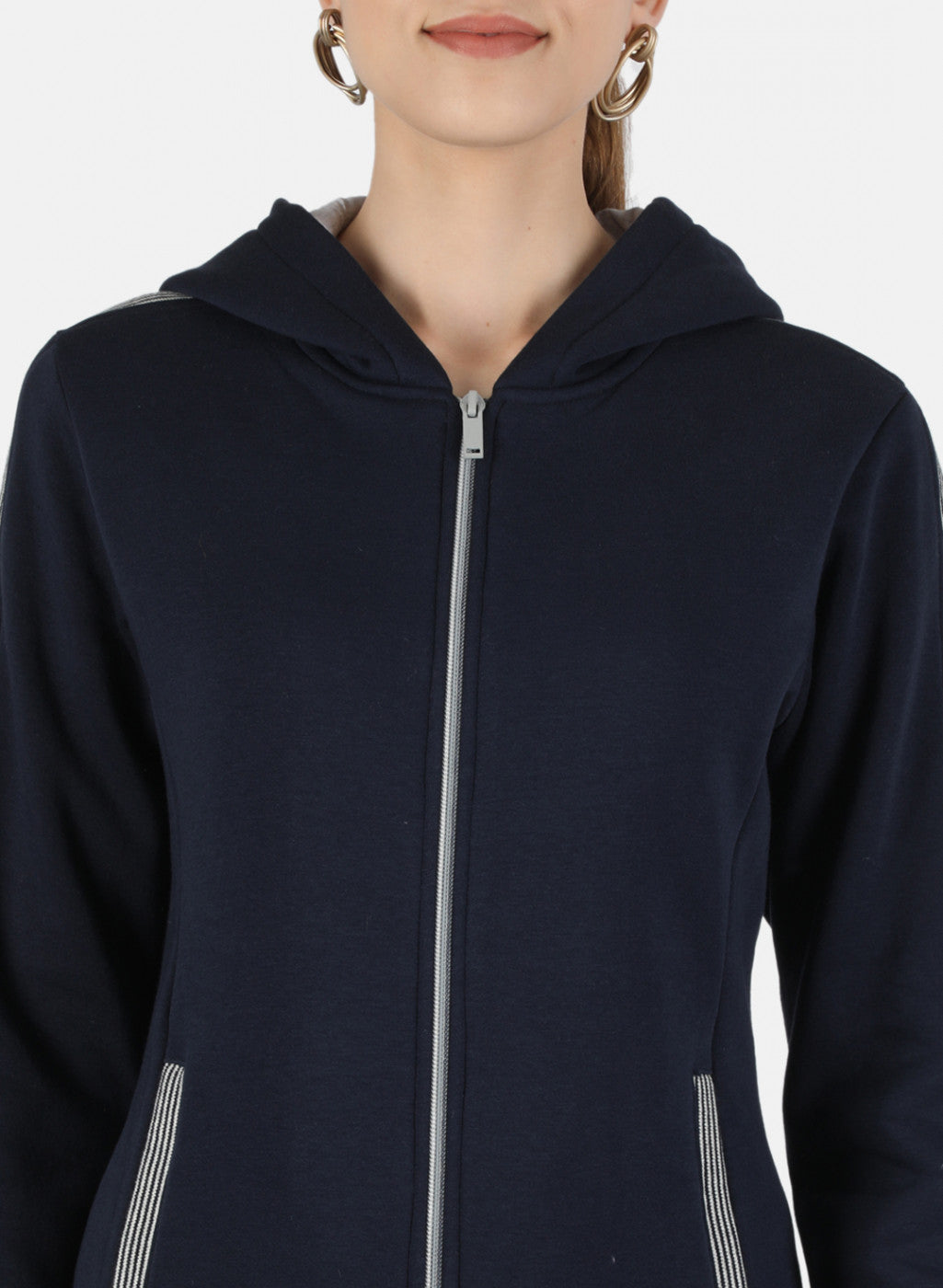 Women Navy Blue Solid Sweatshirt