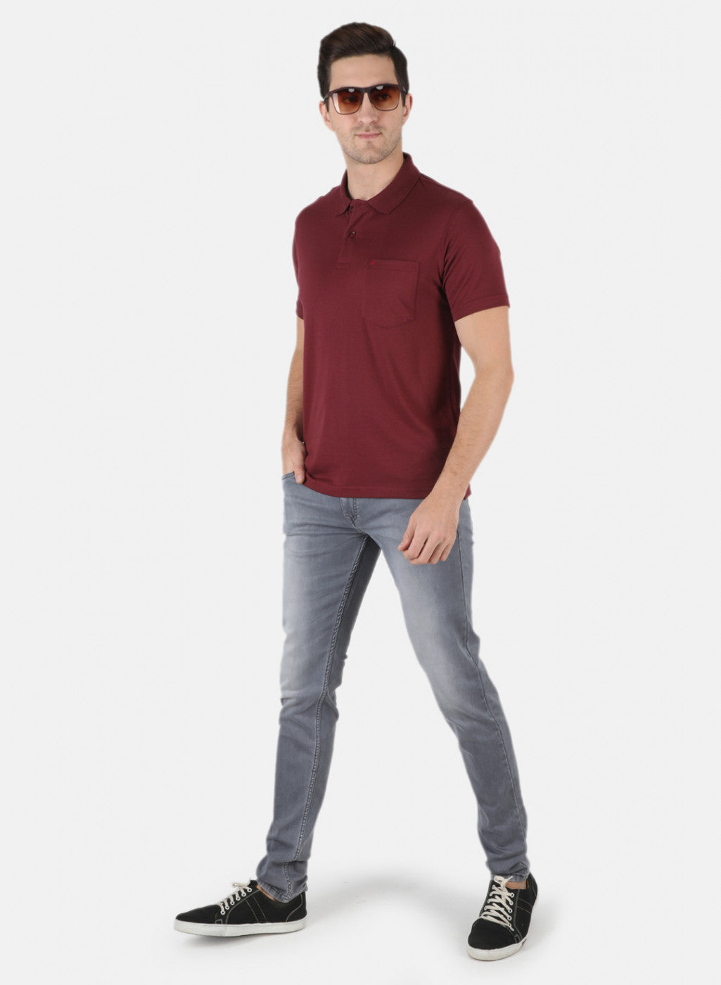 Men Maroon Plain T-Shirt