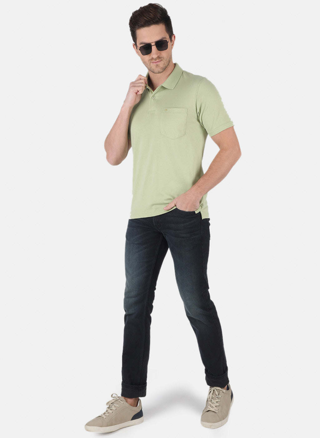 Men Green Plain T-Shirt