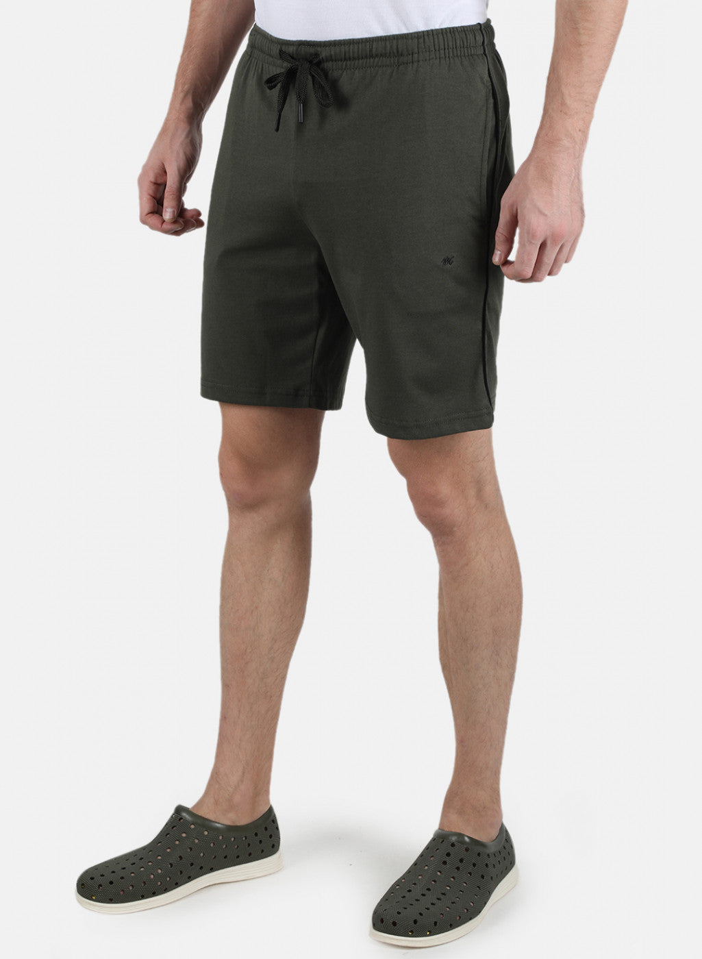 Men Olive Plain Bermuda