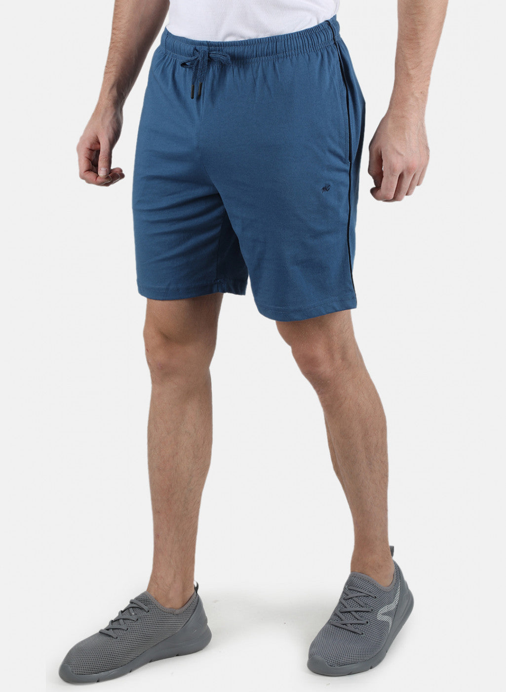 Men Blue Plain Bermuda