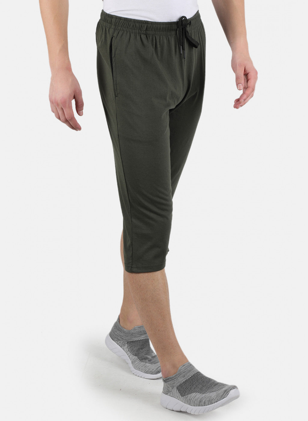 Men Olive Plain Capri