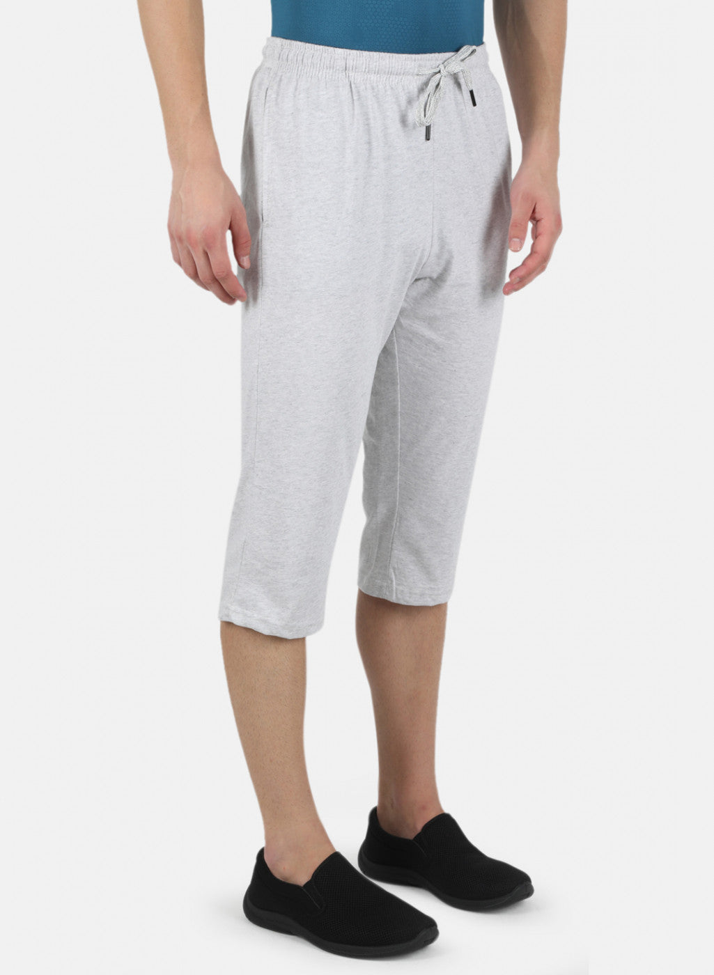 Men Off White Plain Capri