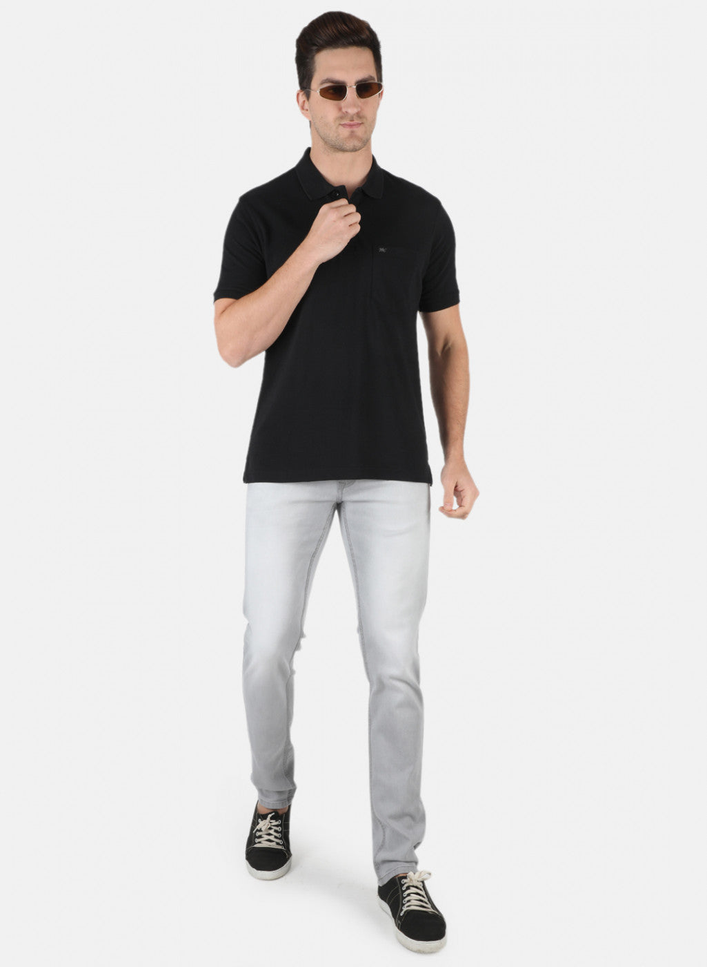 Men Black Plain T-Shirt