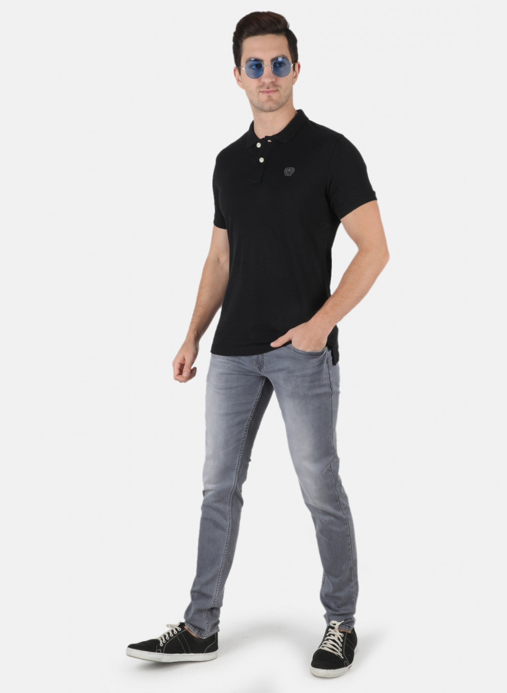 Men Black Plain T-Shirt