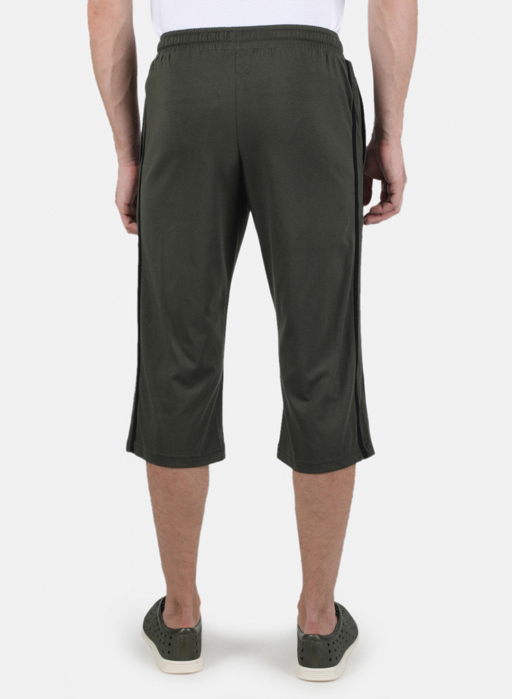 Men Olive Plain Capri