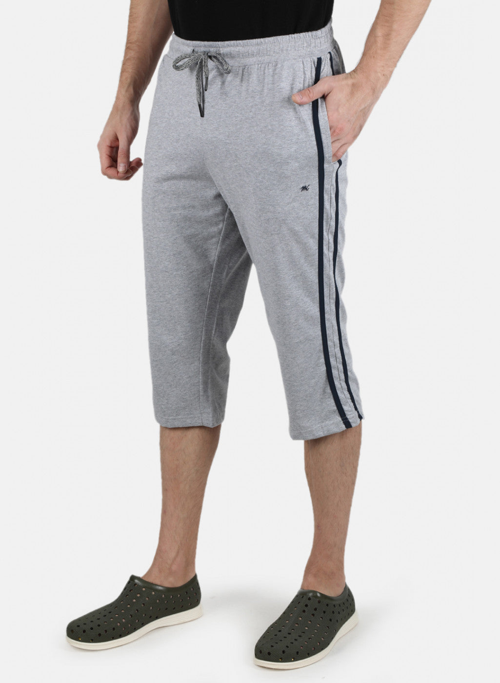 Men Grey Plain Capri