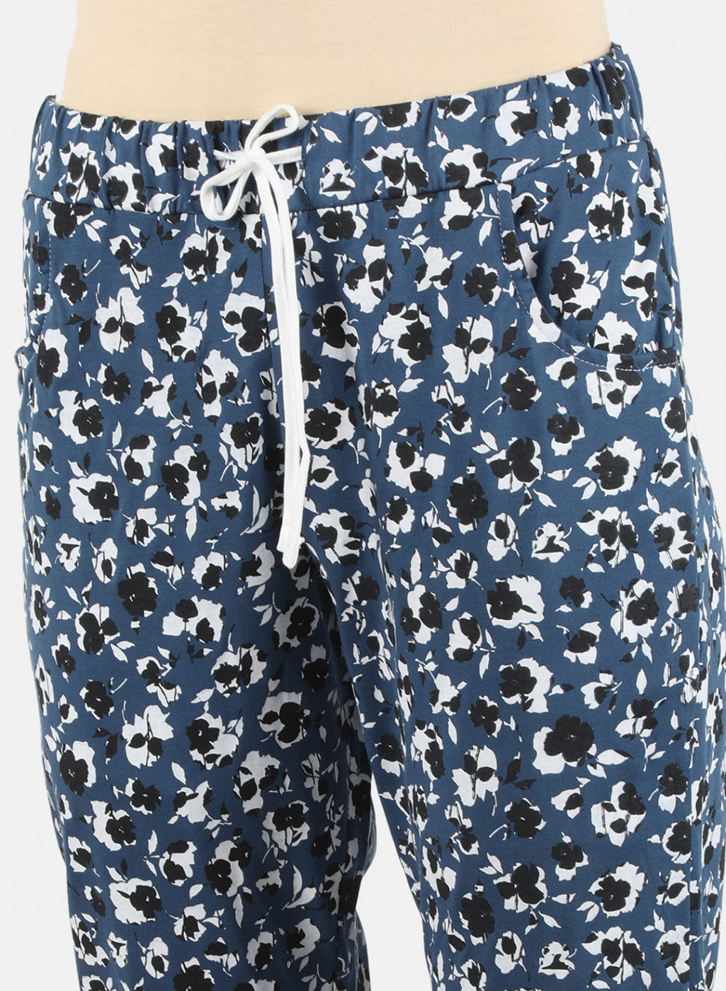 Women Blue Printed Capri Set