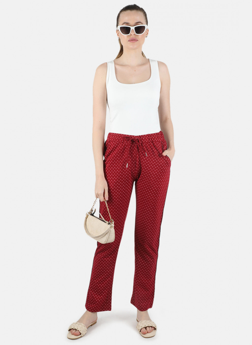 Women Maroon Regular Fit Lower