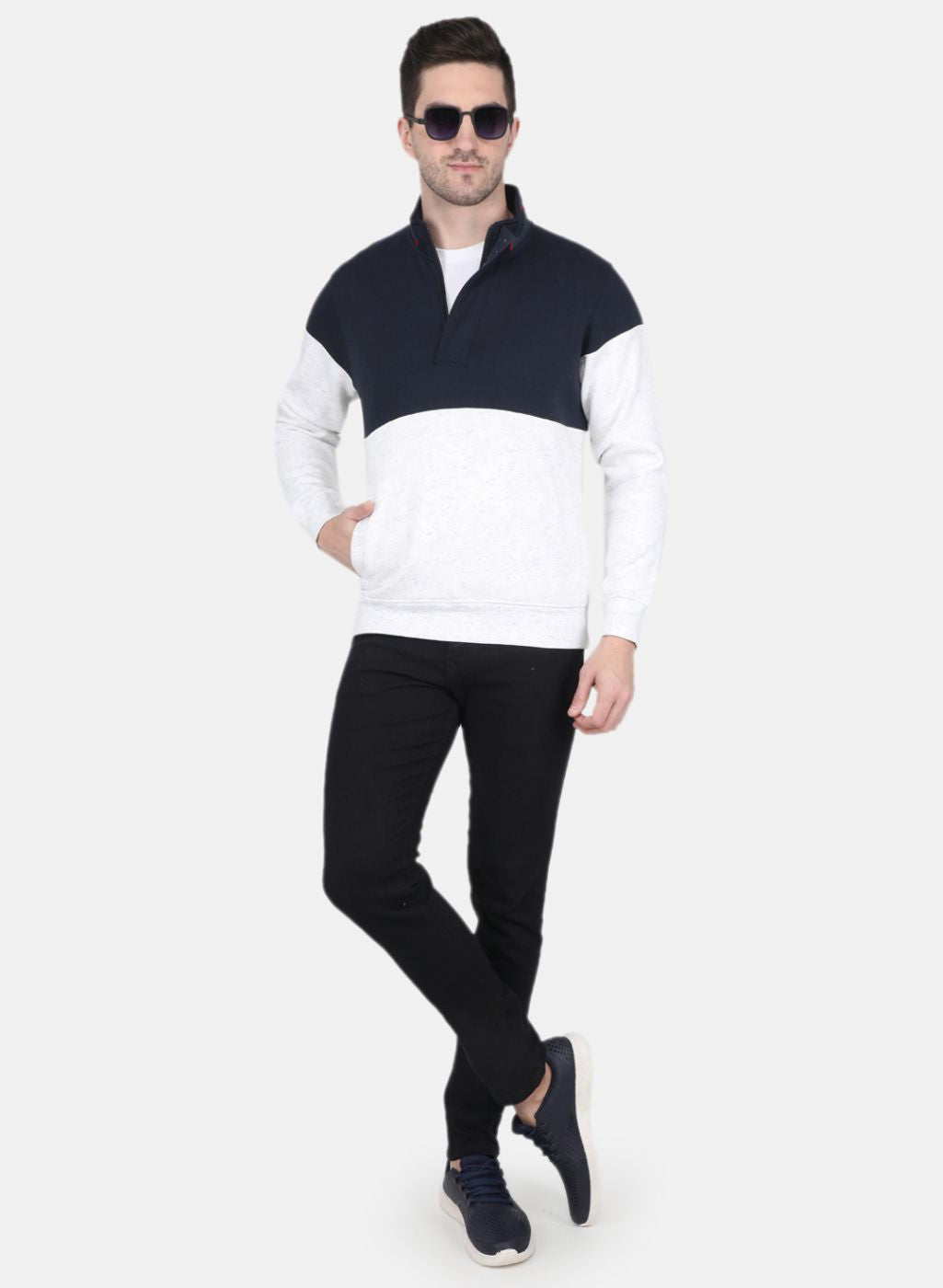 Men NAvy Blue Solid Sweatshirt