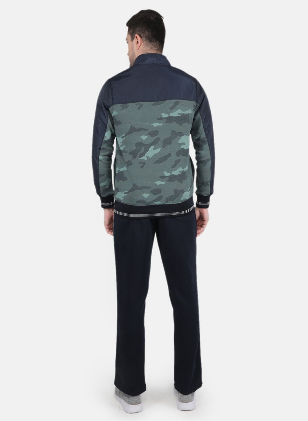 Men Green Solid Tracksuit