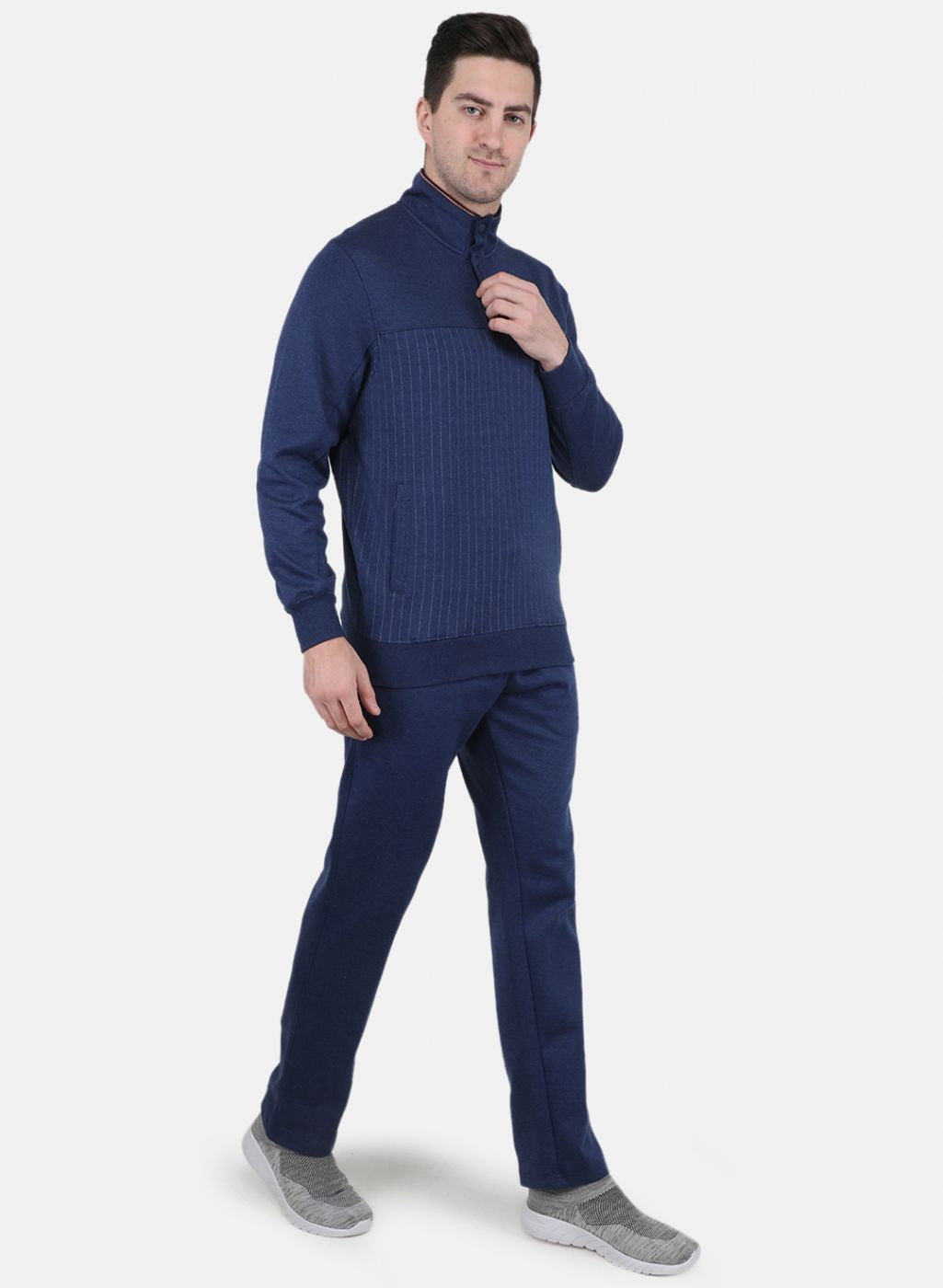 Men Blue Solid Tracksuit