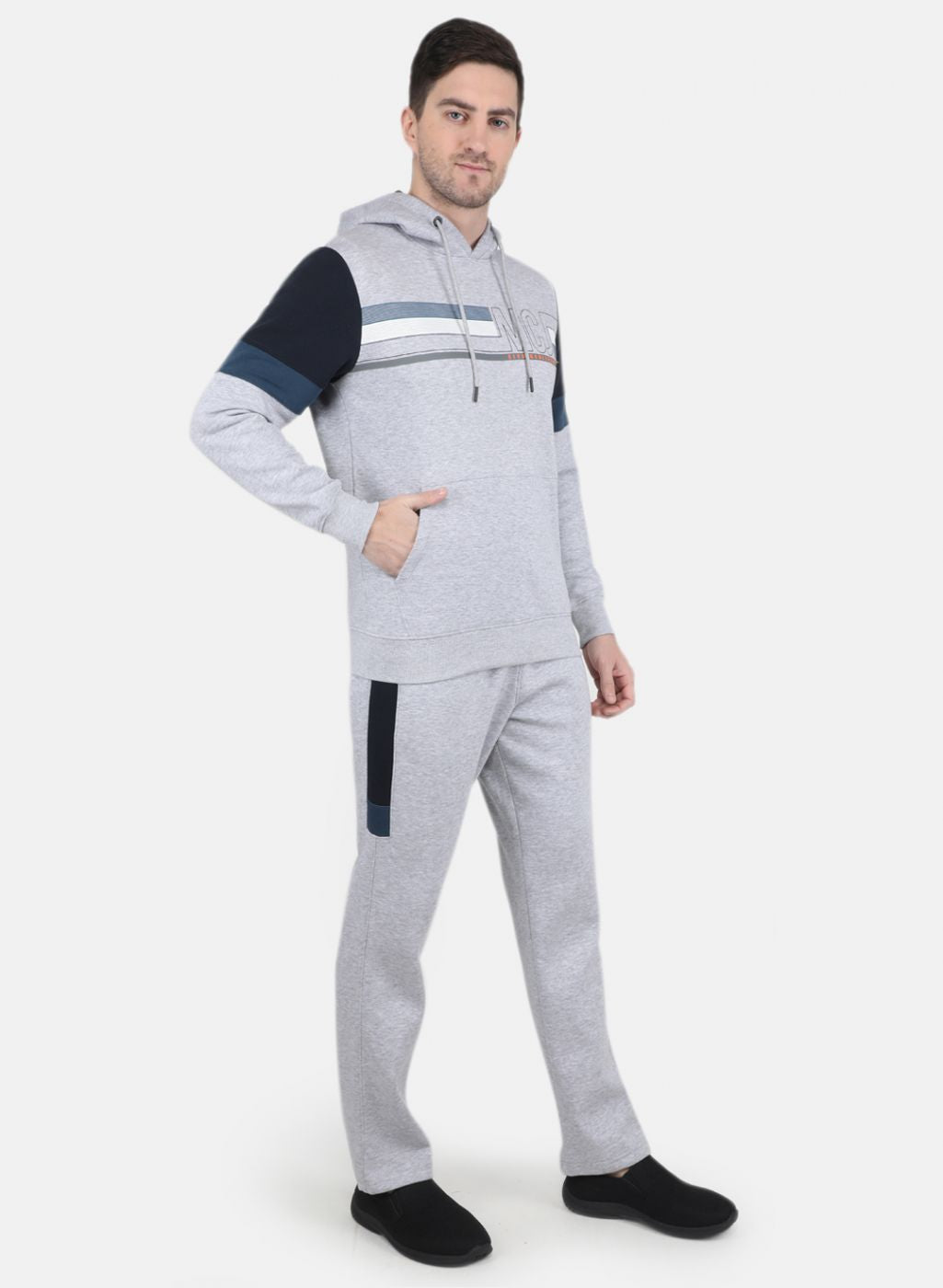 Men Grey Solid Tracksuit