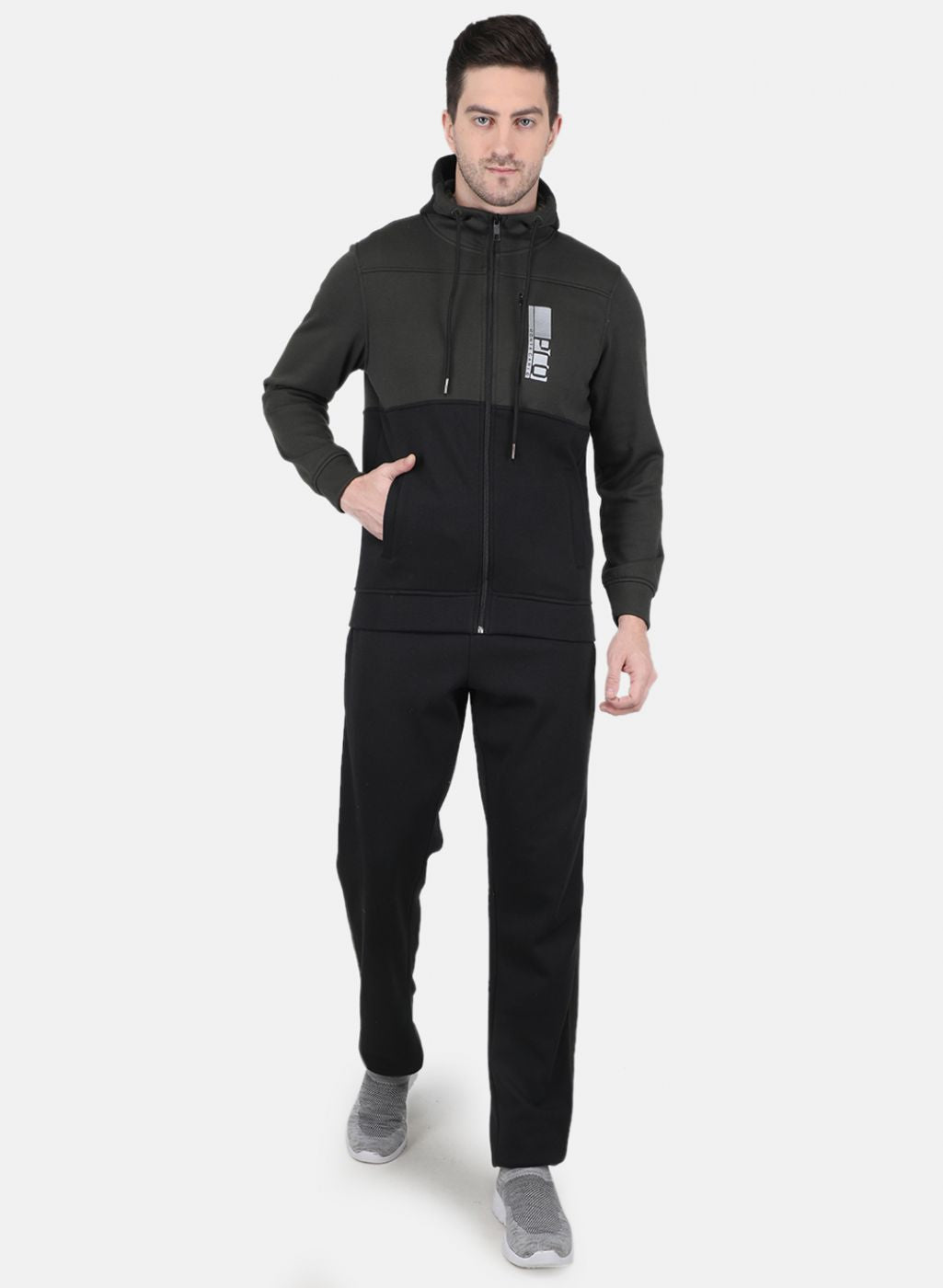 Men NAvy Blue Solid Tracksuit