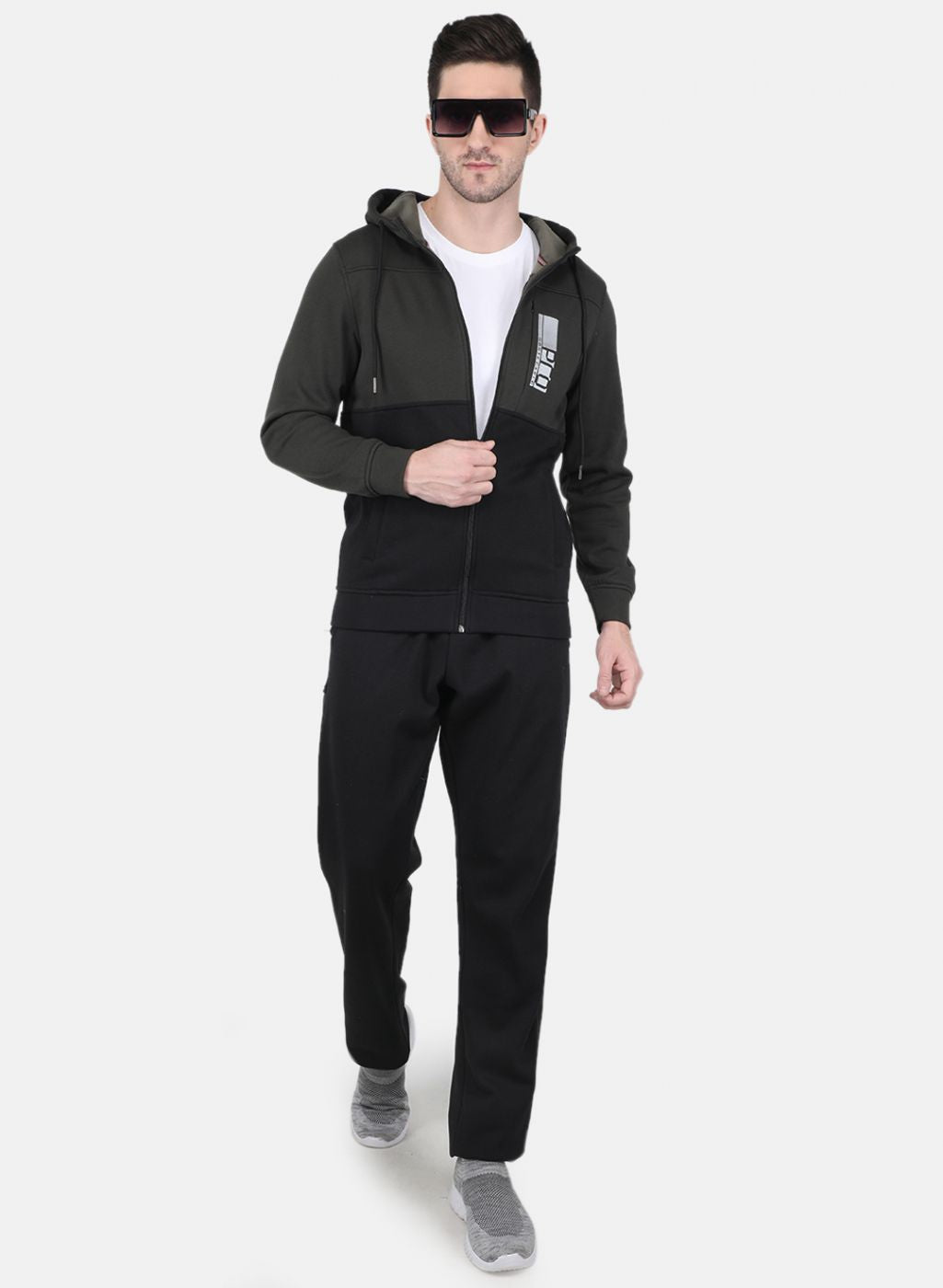 Men NAvy Blue Solid Tracksuit