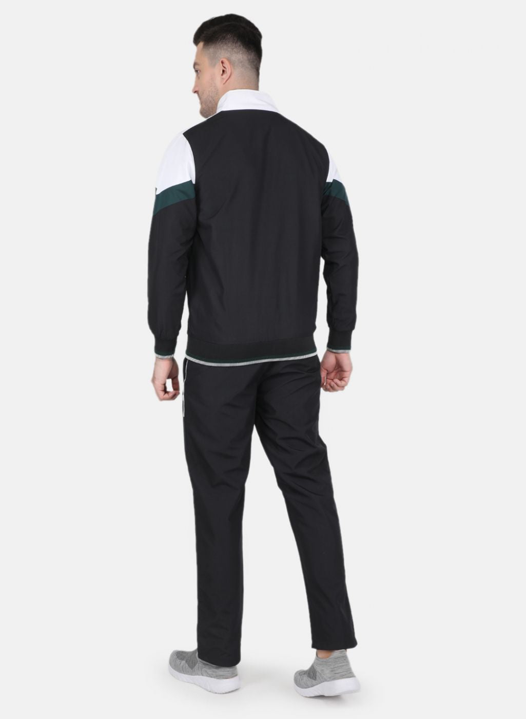 Men Black Solid Tracksuit