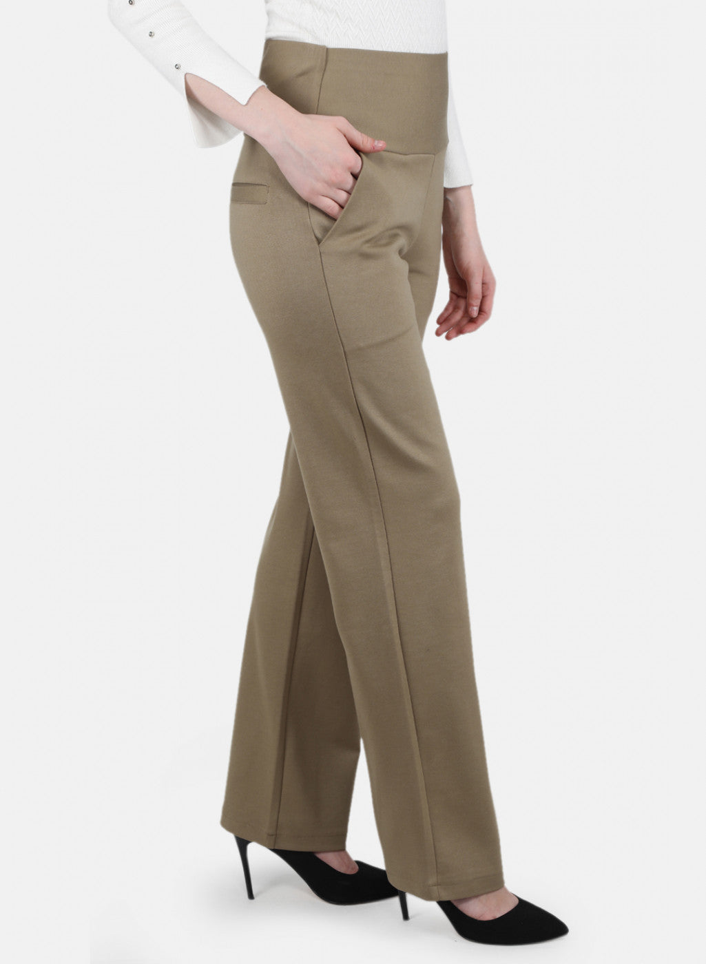 Women Beige Solid Jegging