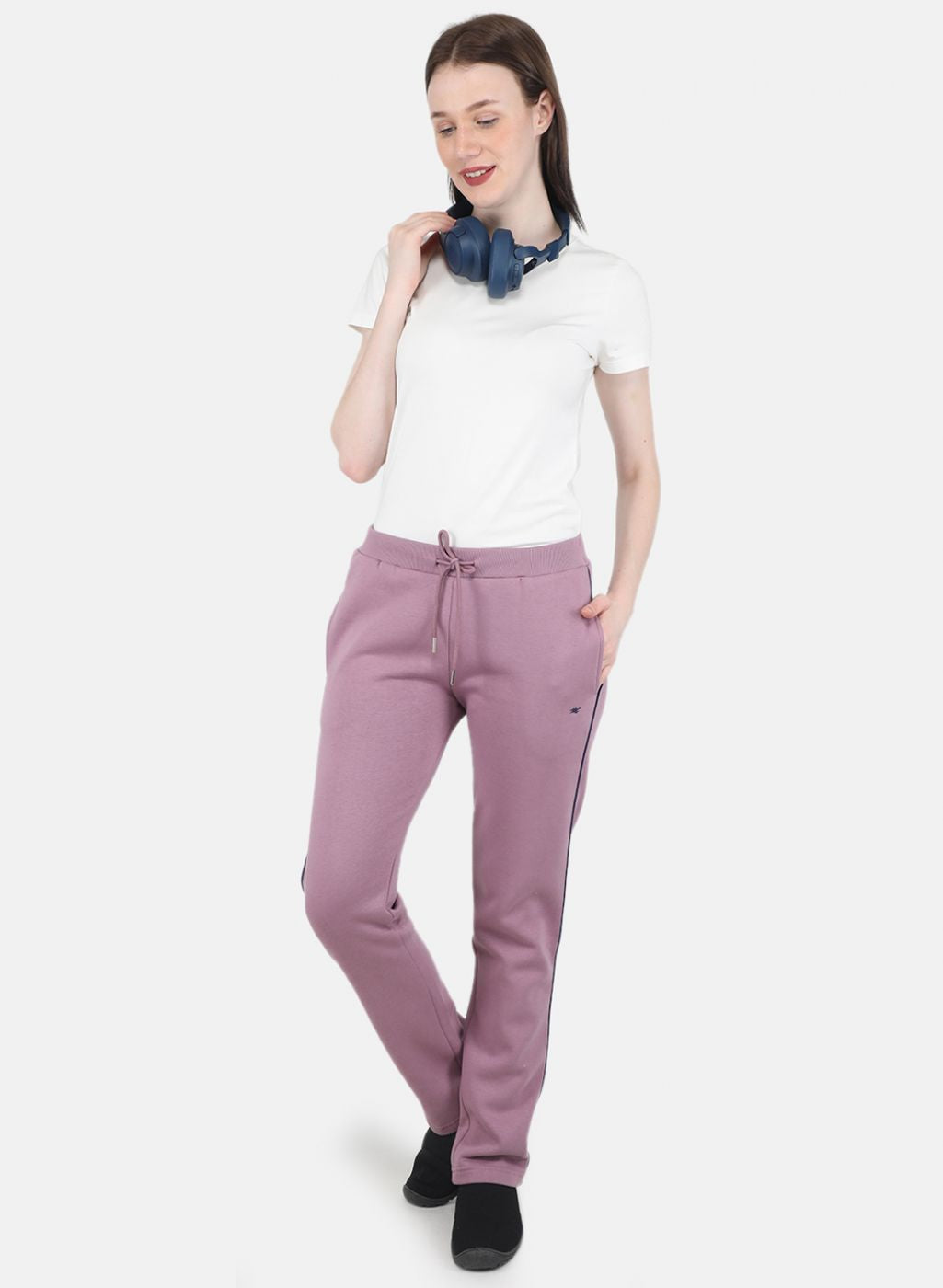 Women Purple Regular Fit Winter Lower