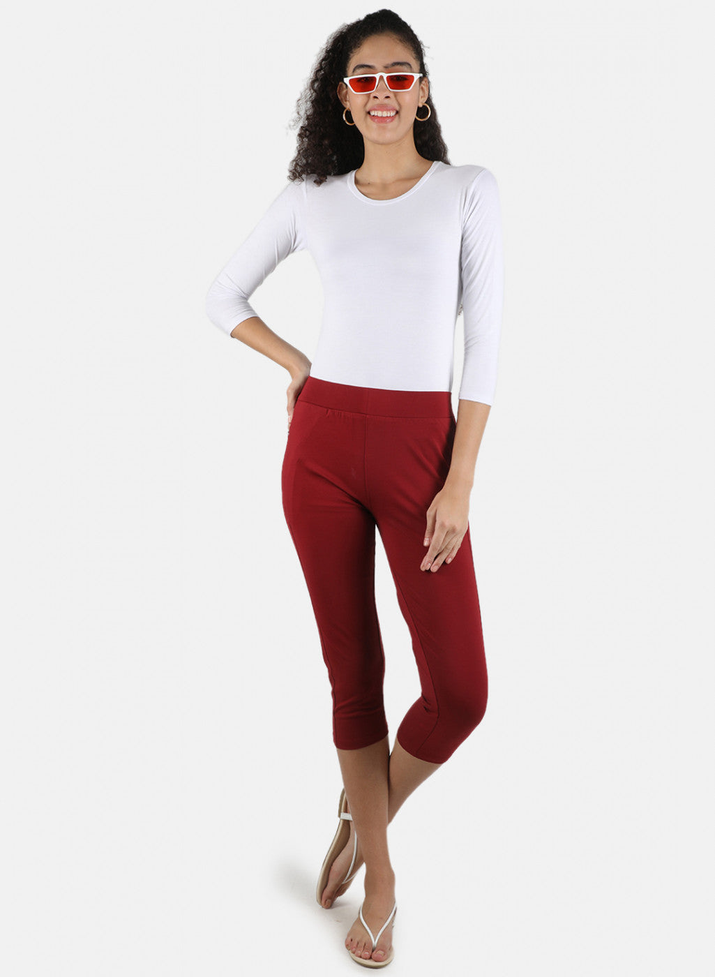 Women Maroon Plain Capri