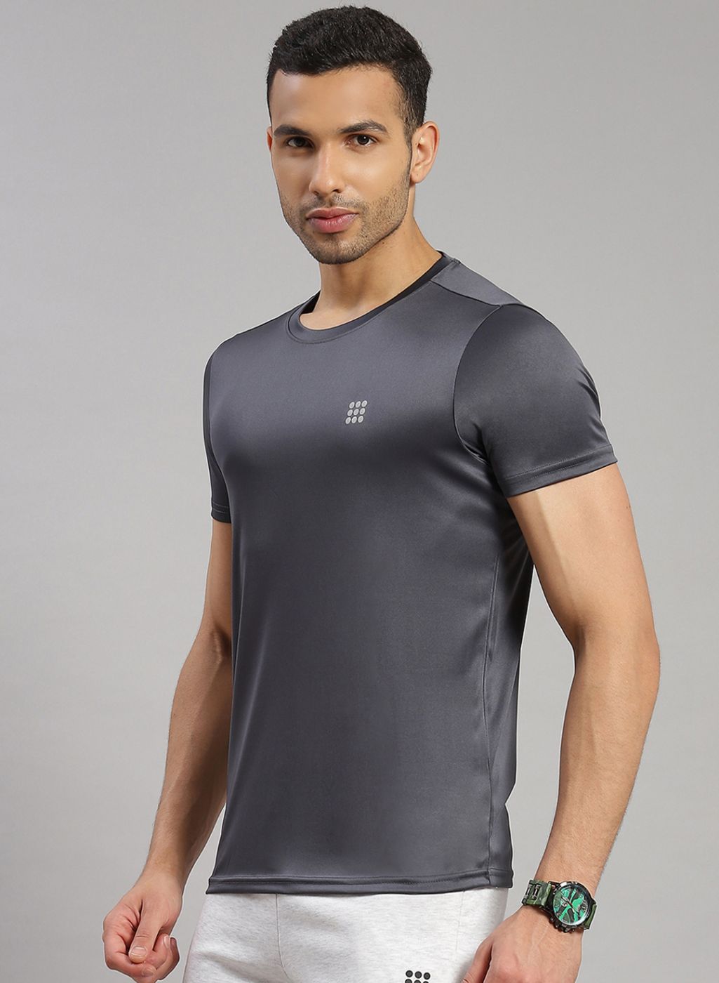 Men Grey Solid T-Shirt