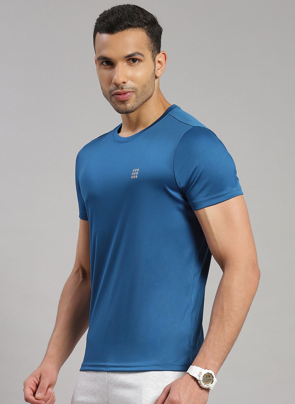 Men Teal Blue Solid T-Shirt