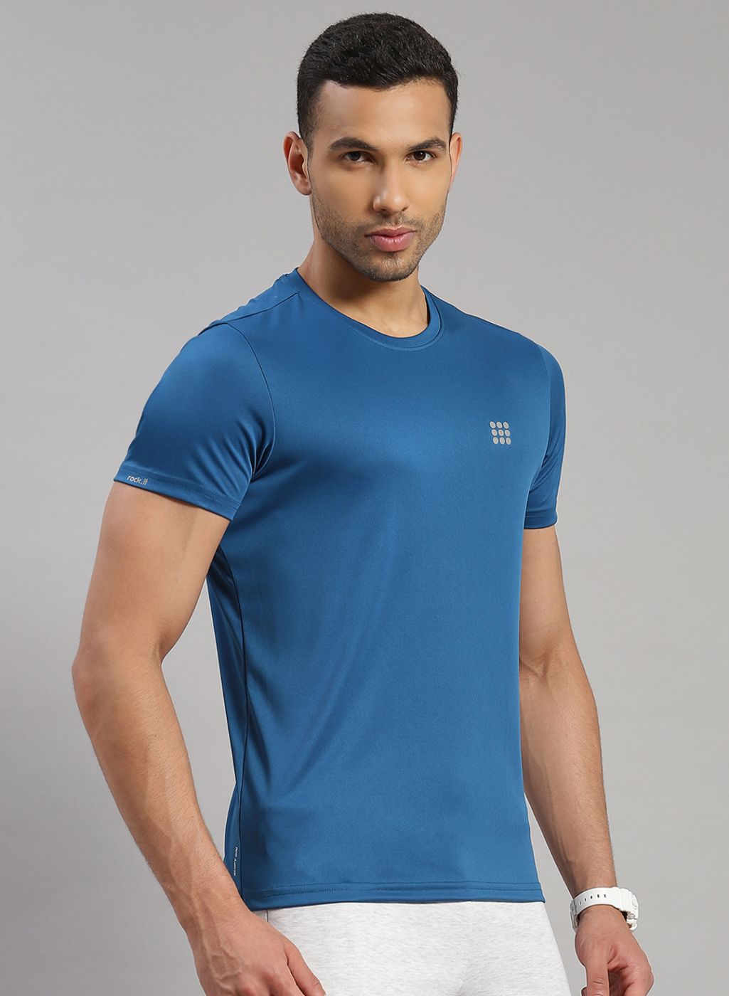 Men Teal Blue Solid T-Shirt