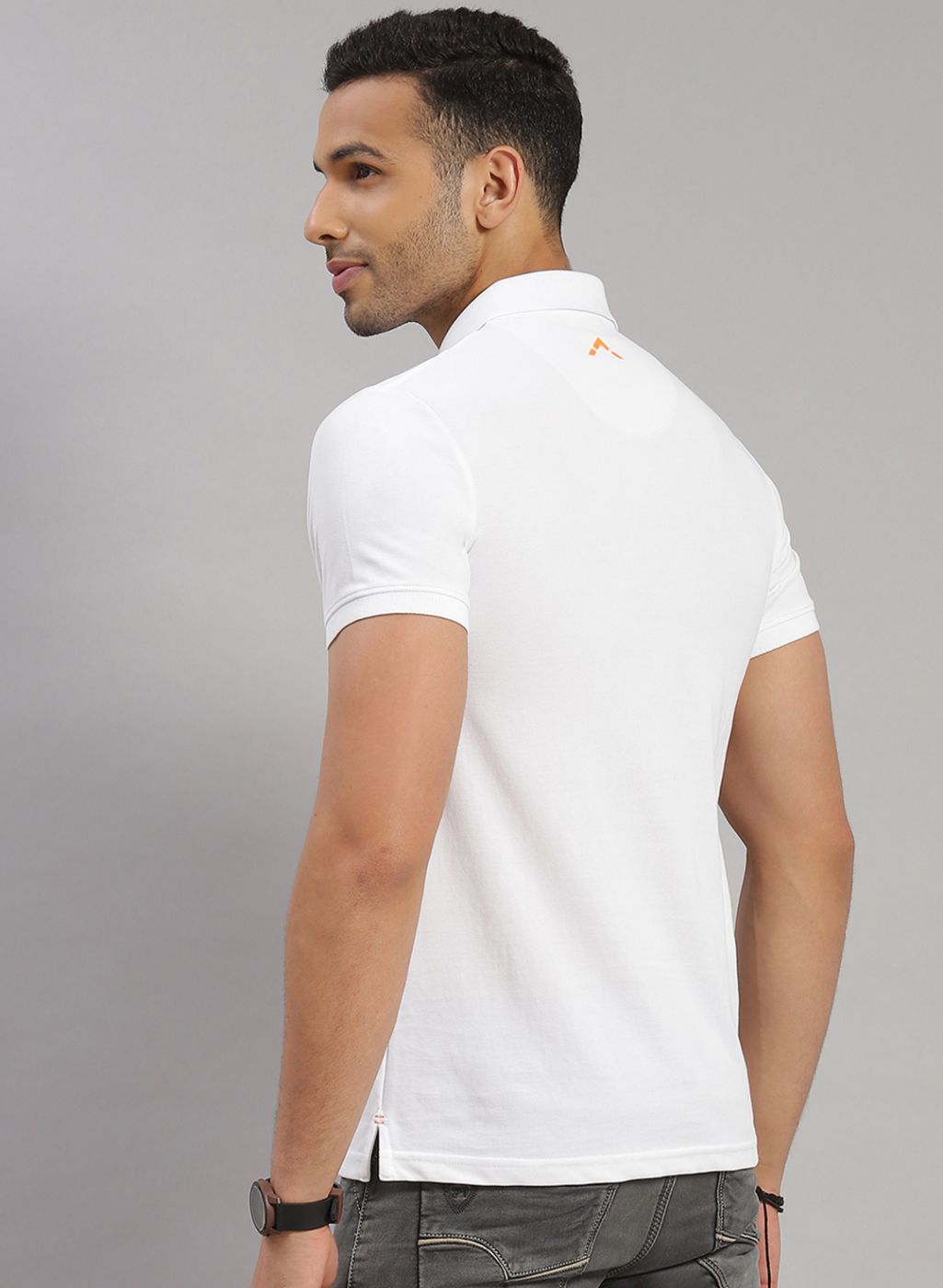 Men White Solid T-Shirt