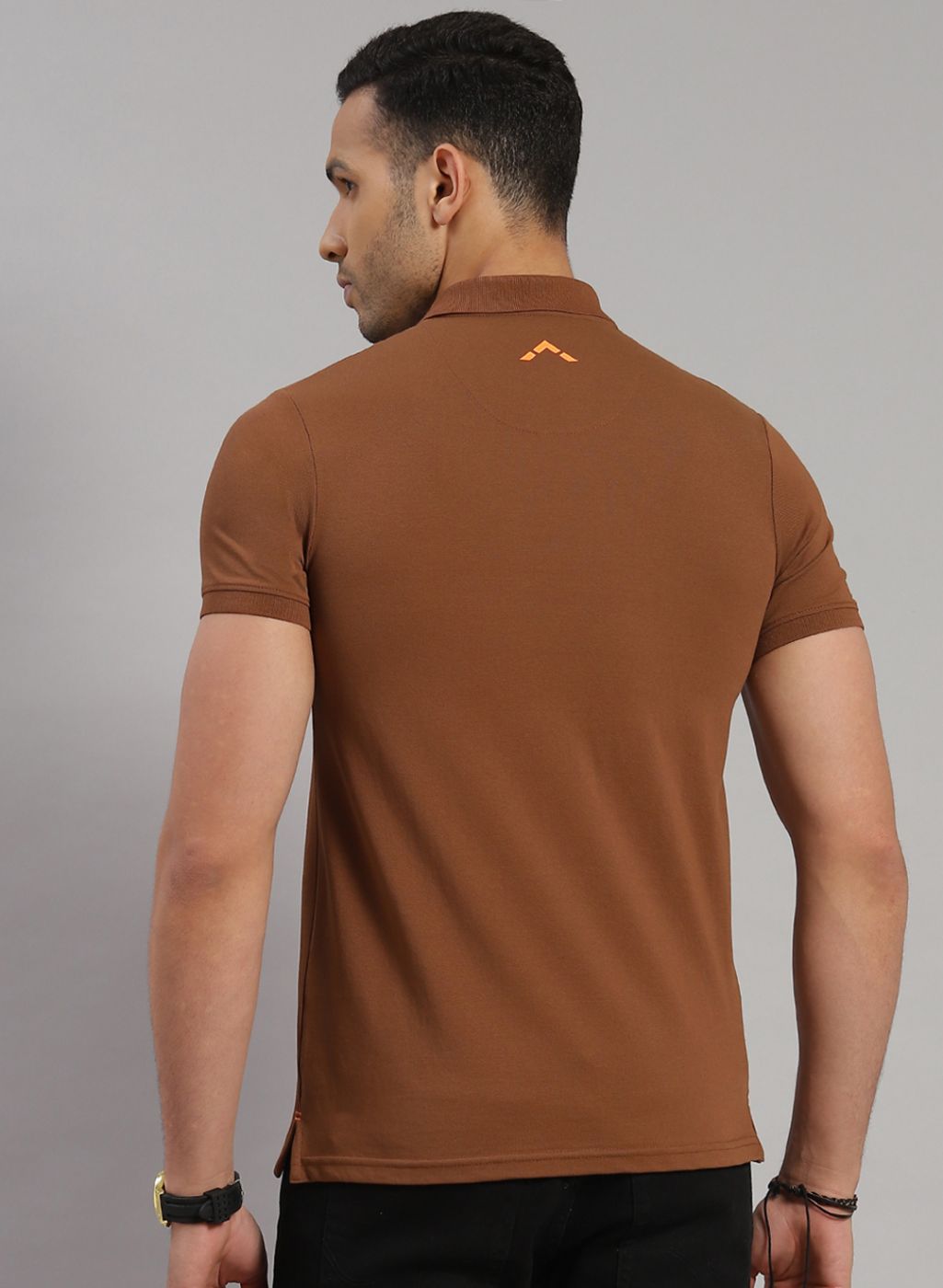 Men Brown Solid T-Shirt