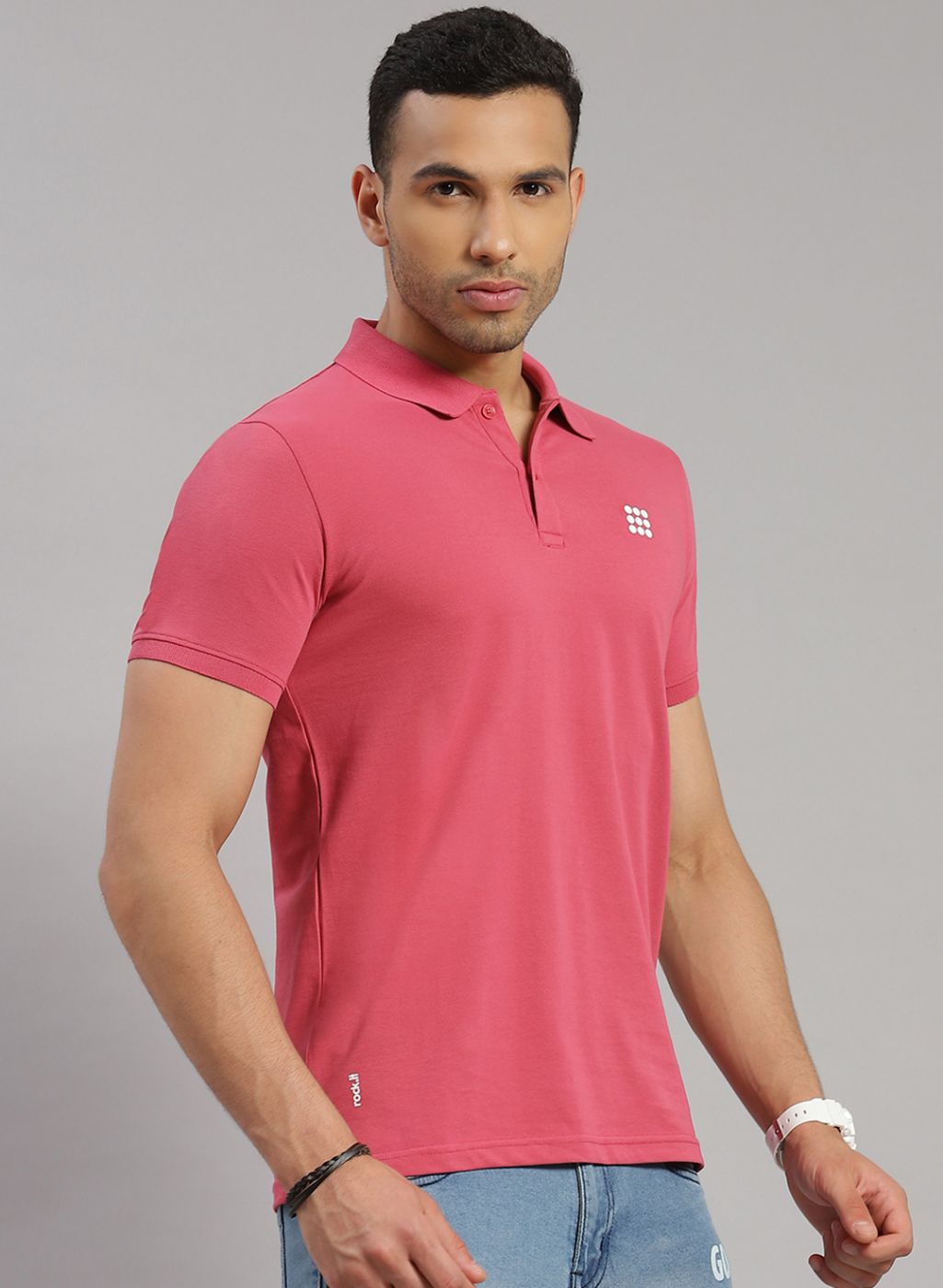 Men Pink Solid T-Shirt