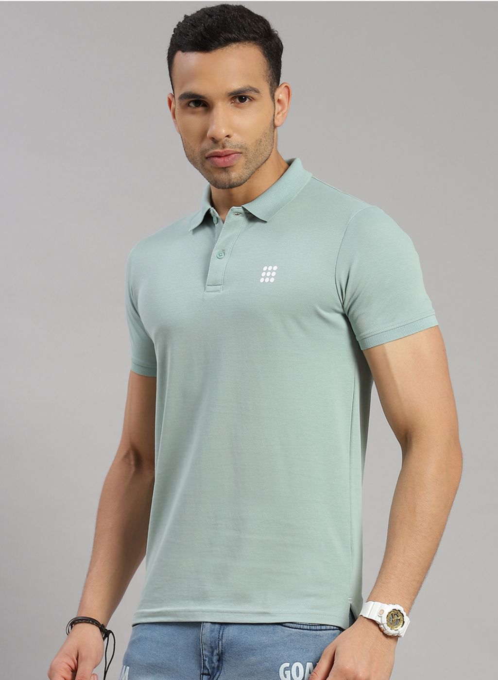 Men Green Solid T-Shirt