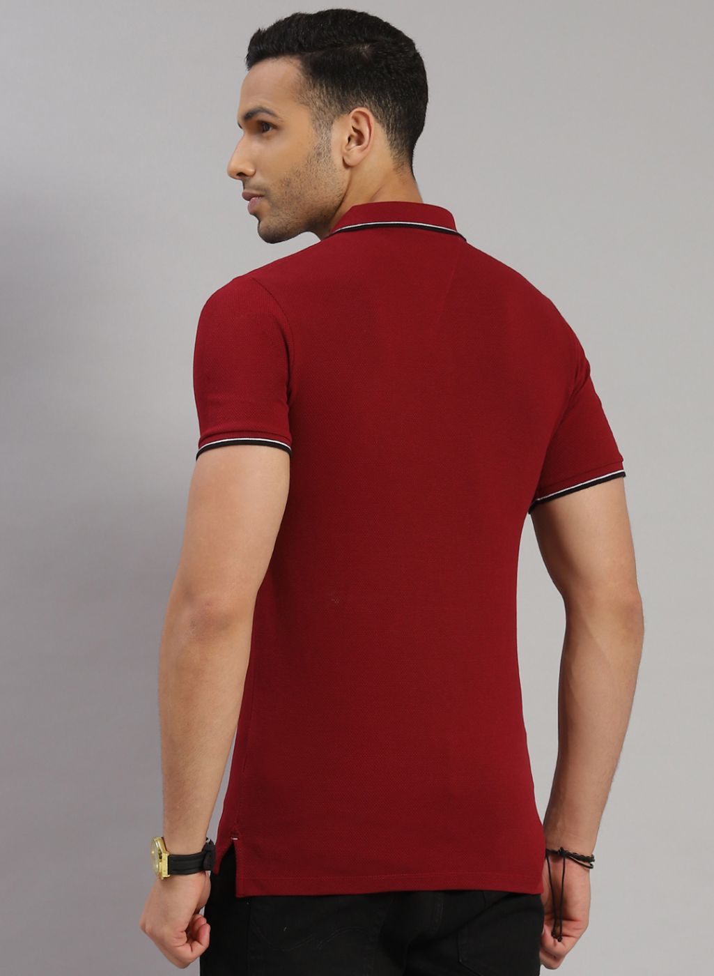 Men Maroon Solid T-Shirt