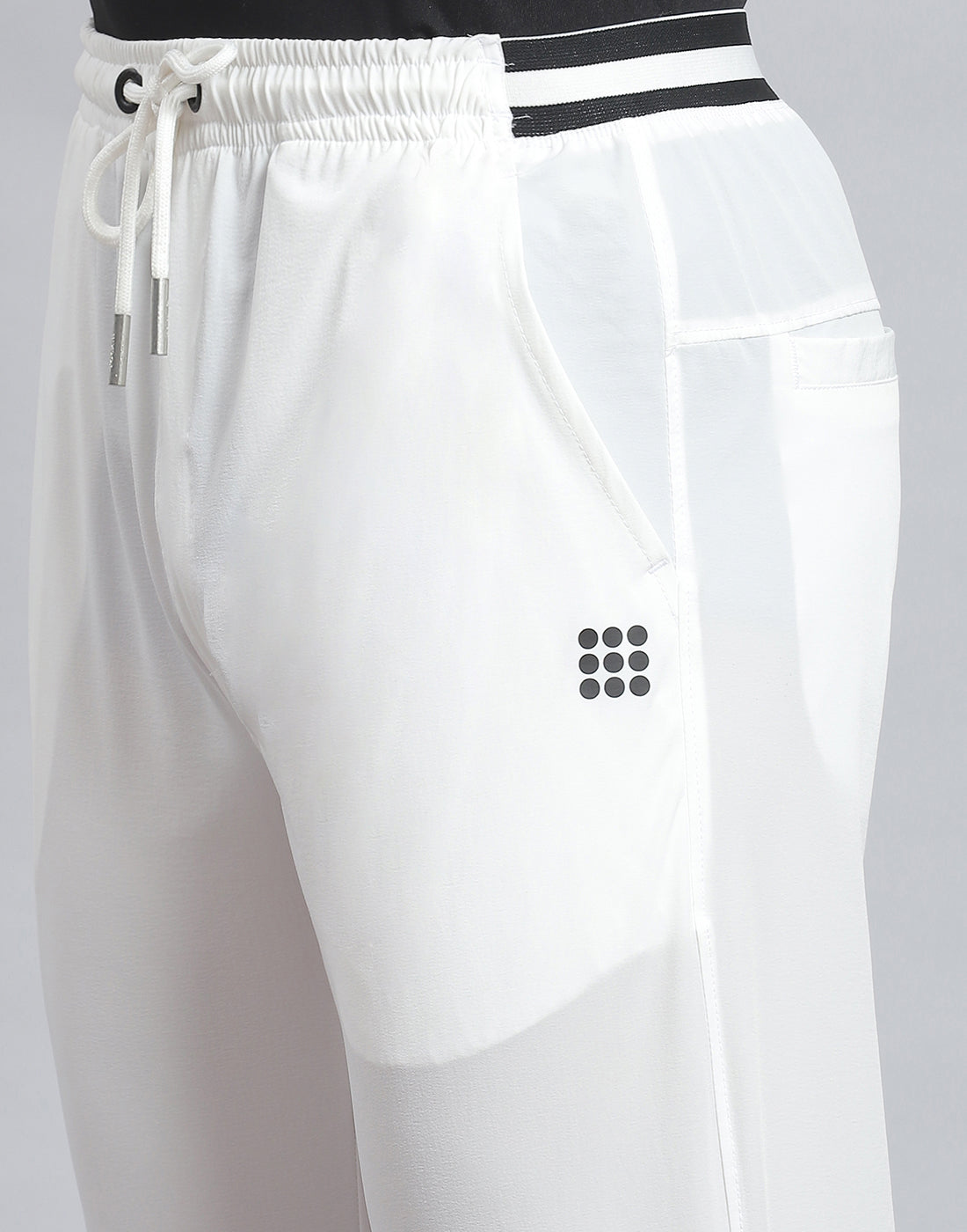 Men White Solid Regular Fit Winter Lower