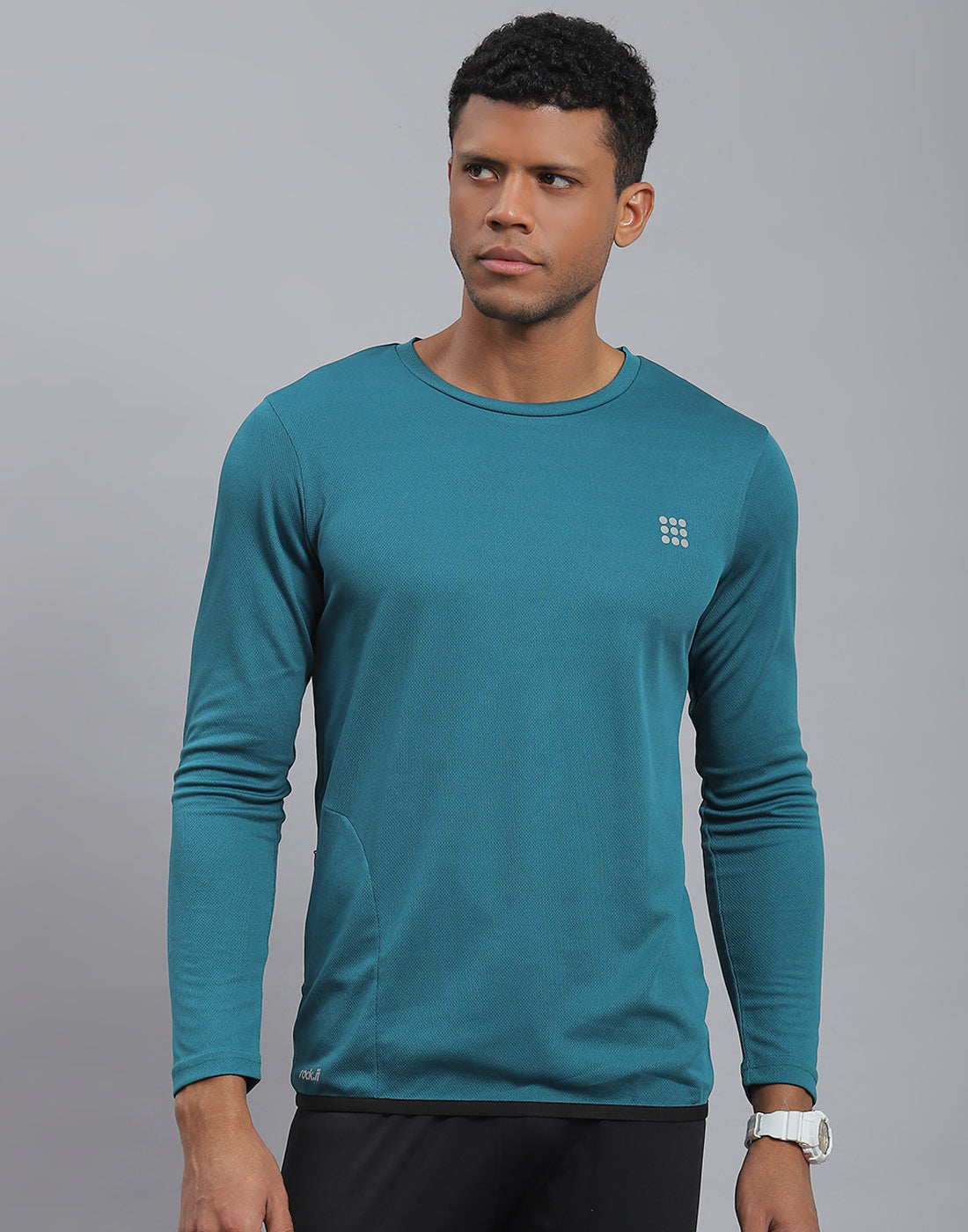 Men Teal Blue Solid Round Neck Full Sleeve Active T-Shirt