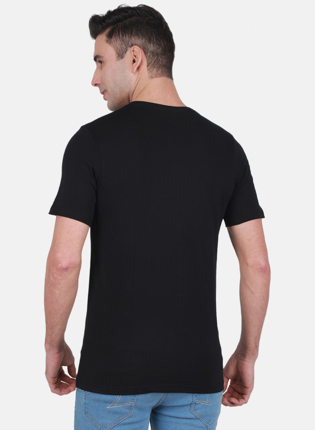 Men Black Solid T-Shirt