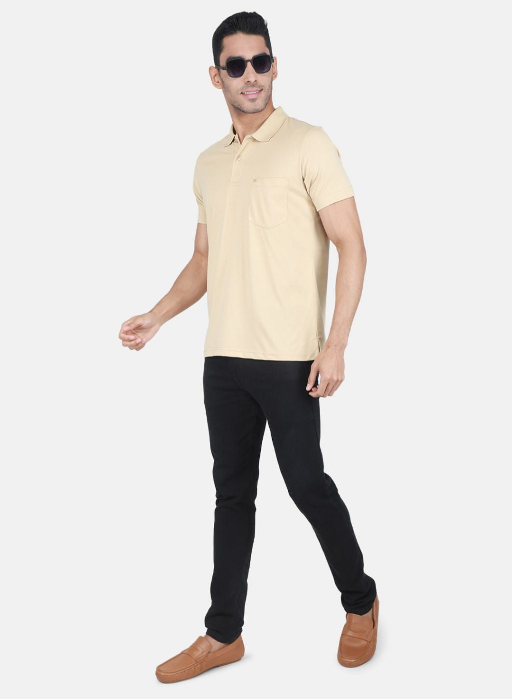 Men Camel Brown Solid T-Shirt