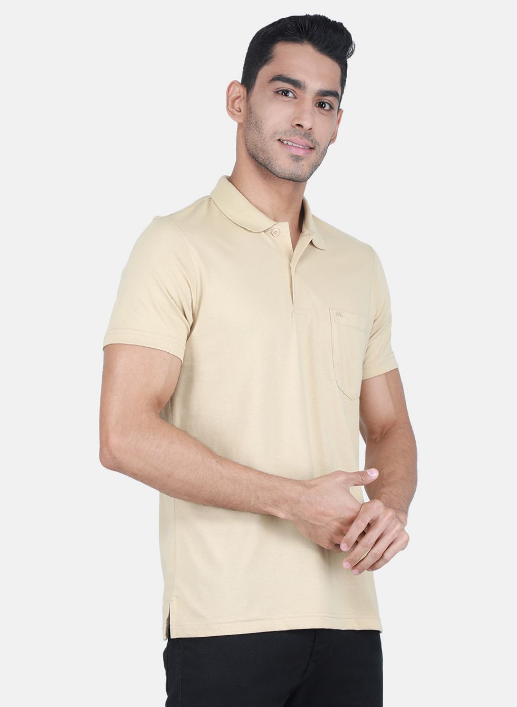 Men Camel Brown Solid T-Shirt