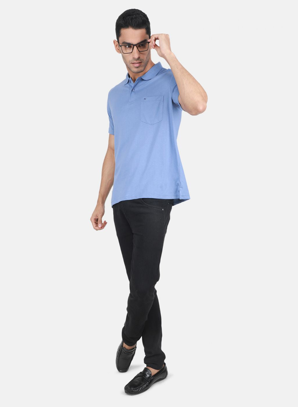 Men Blue Solid T-Shirt