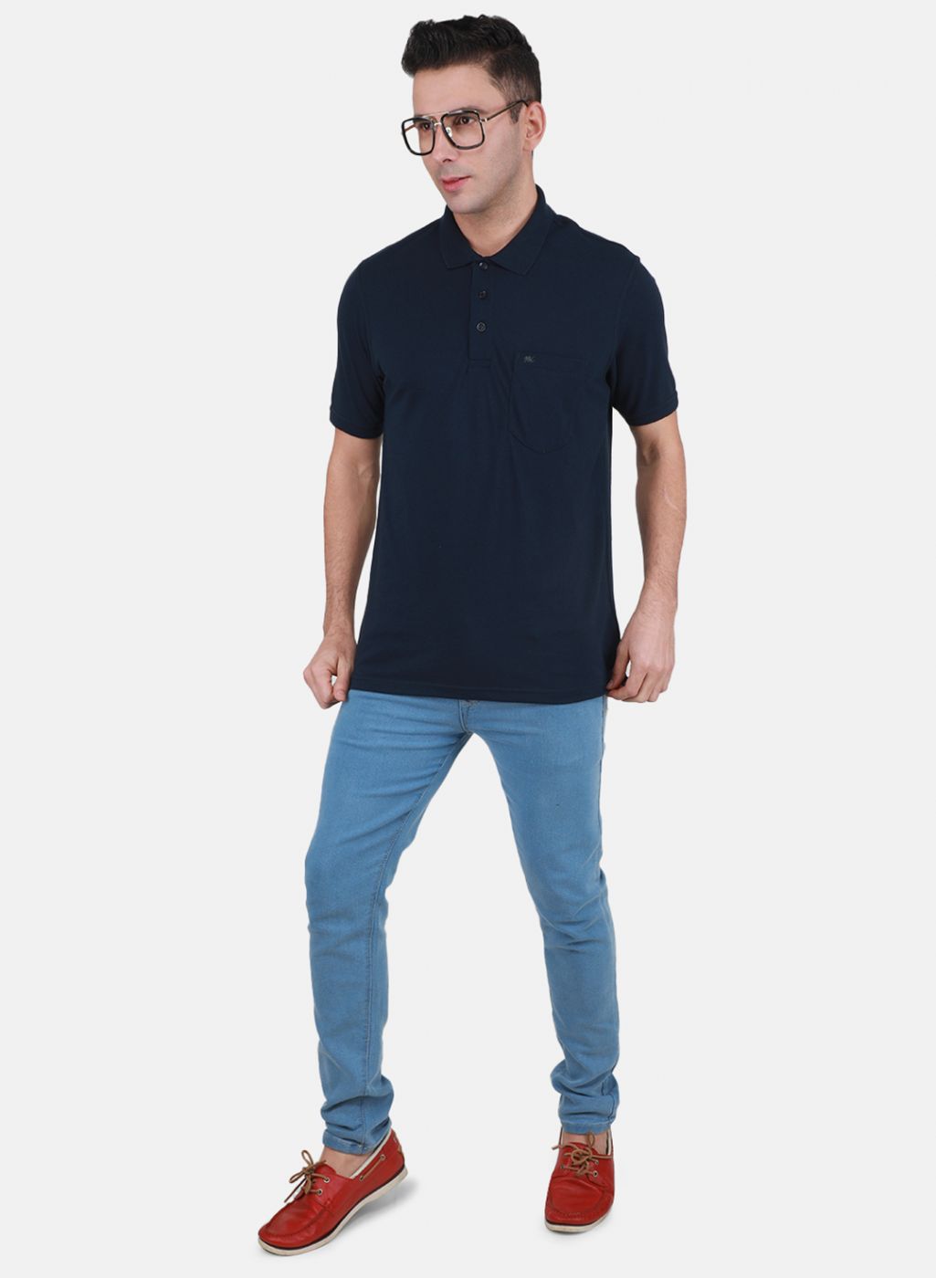 Men NAvy Blue Solid T-Shirt