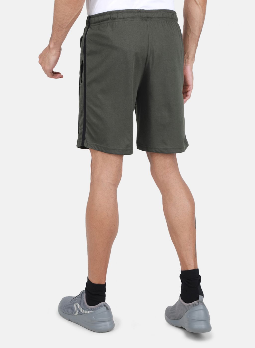 Men Olive Solid Bermuda