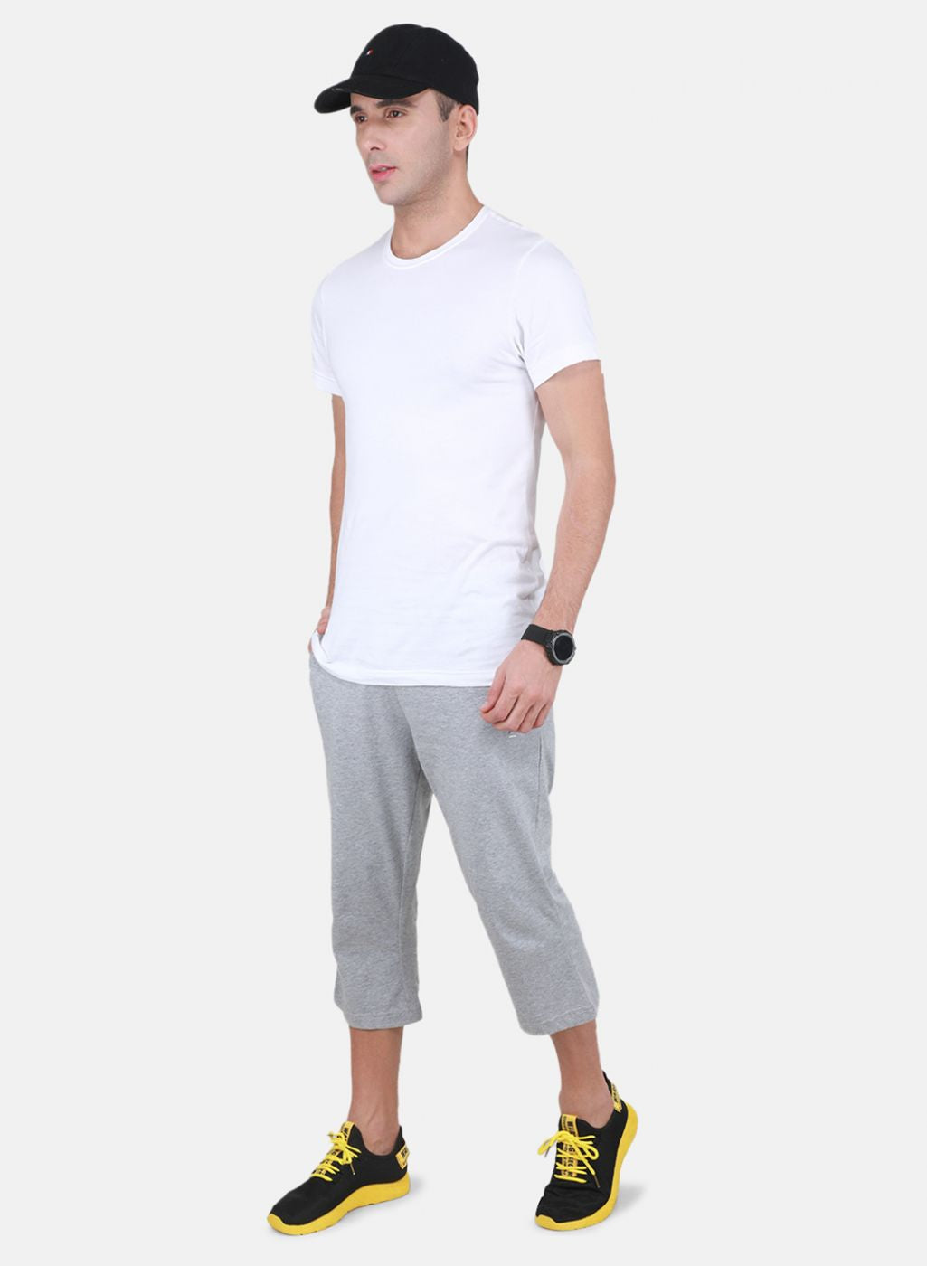 Men Grey Solid Capri