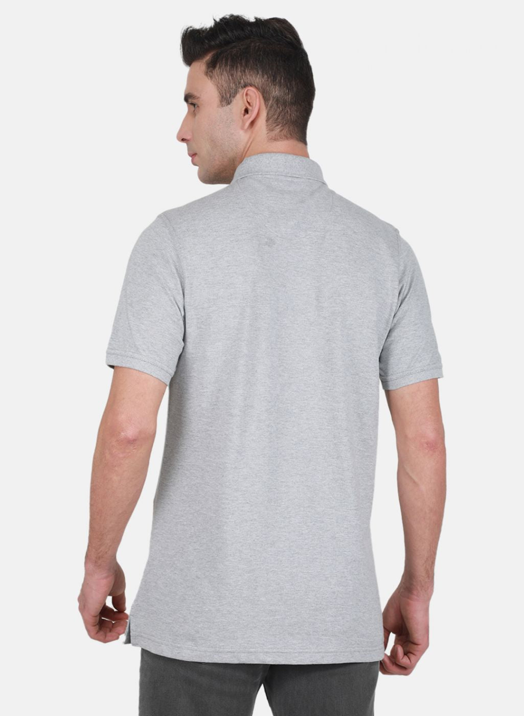 Men Grey Solid T-Shirt