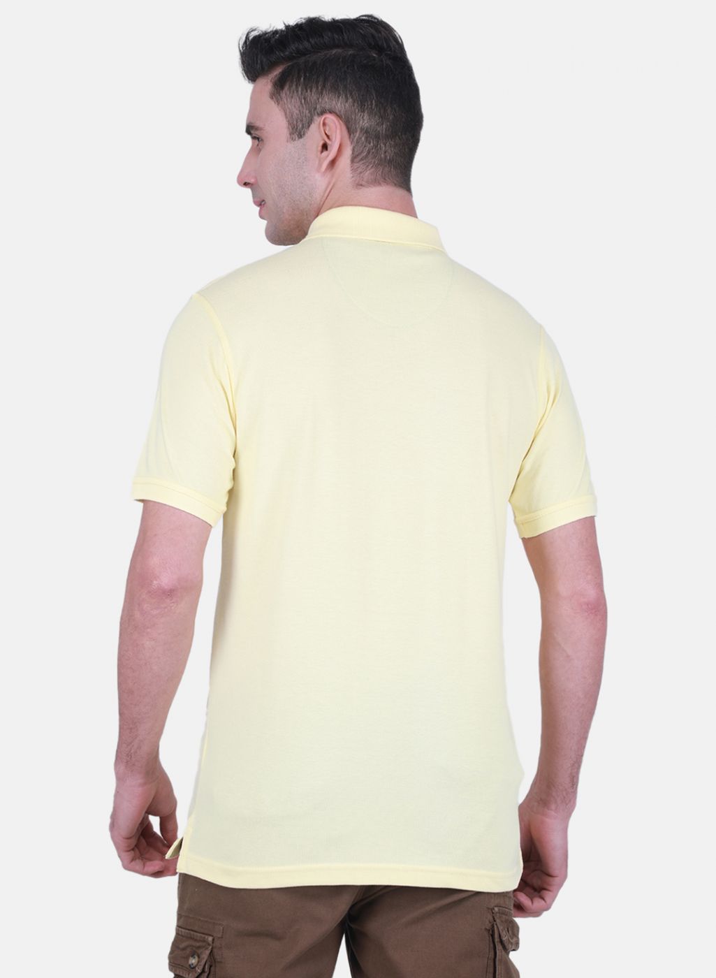 Men Yellow Solid T-Shirt