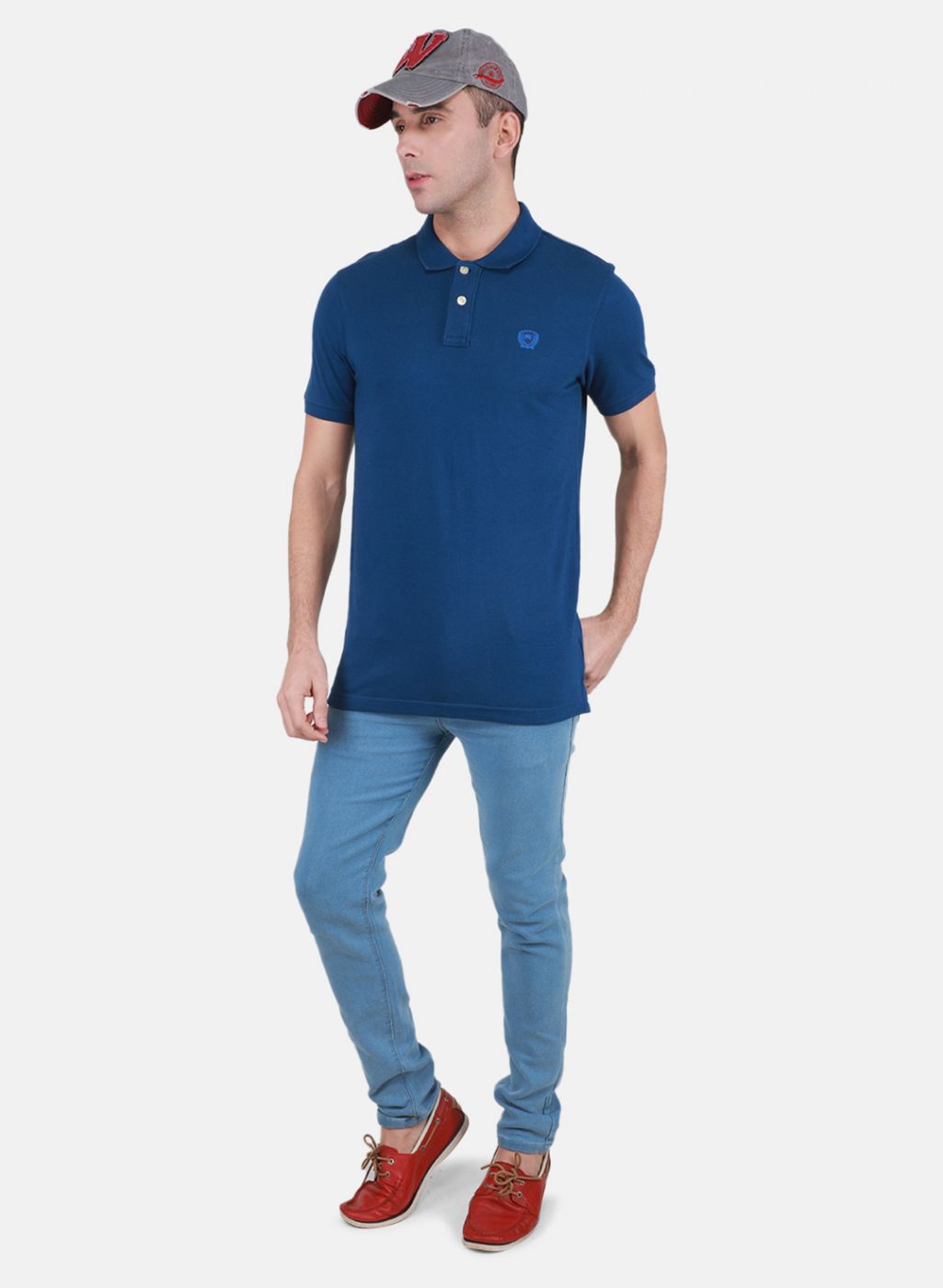 Men Blue Solid T-Shirt