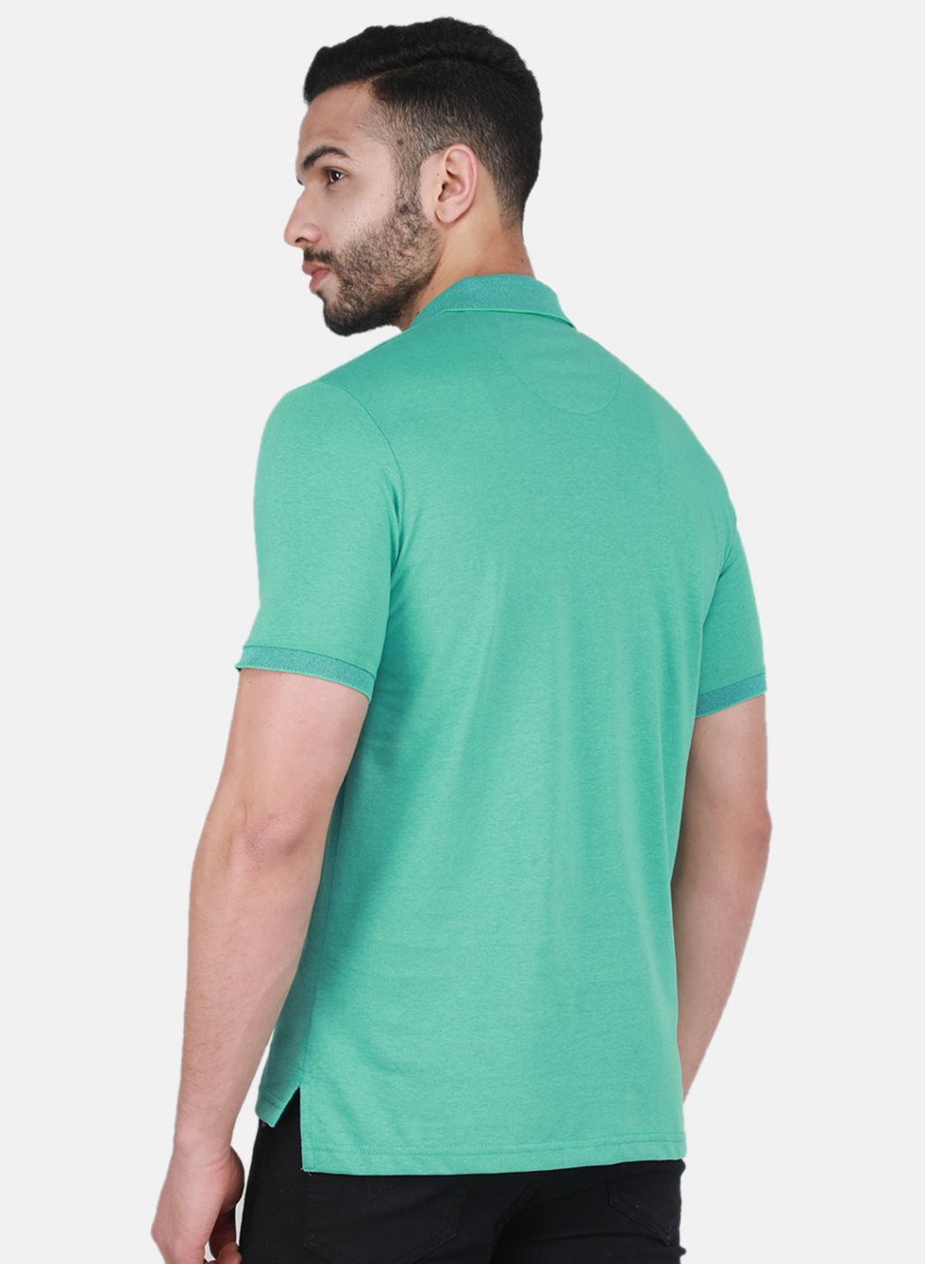 Men Green Solid T-Shirt