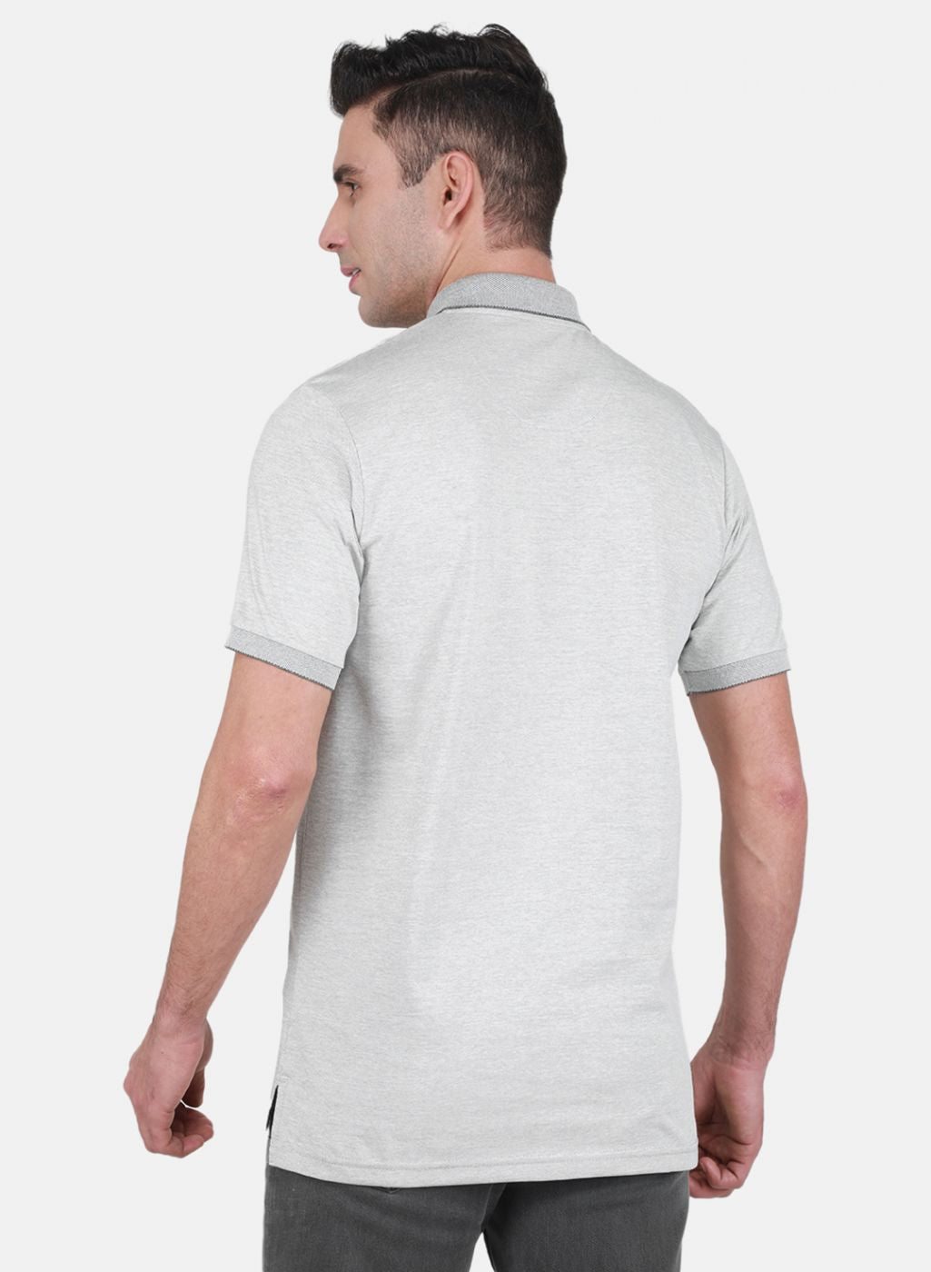 Men Grey Solid T-Shirt