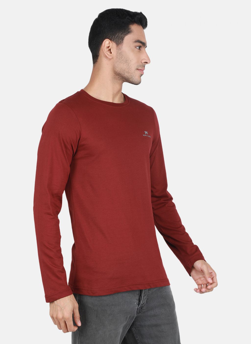 Men Maroon & Black Solid T-Shirt