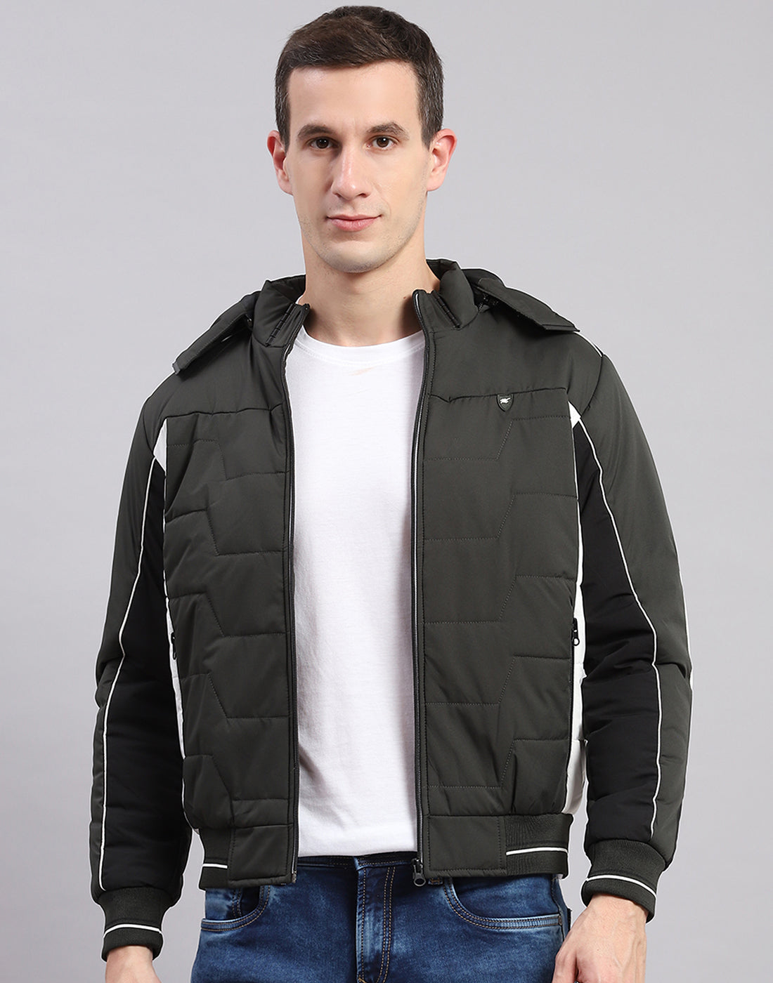 Men Olive Solid Hooded Full Sleeve Jackets