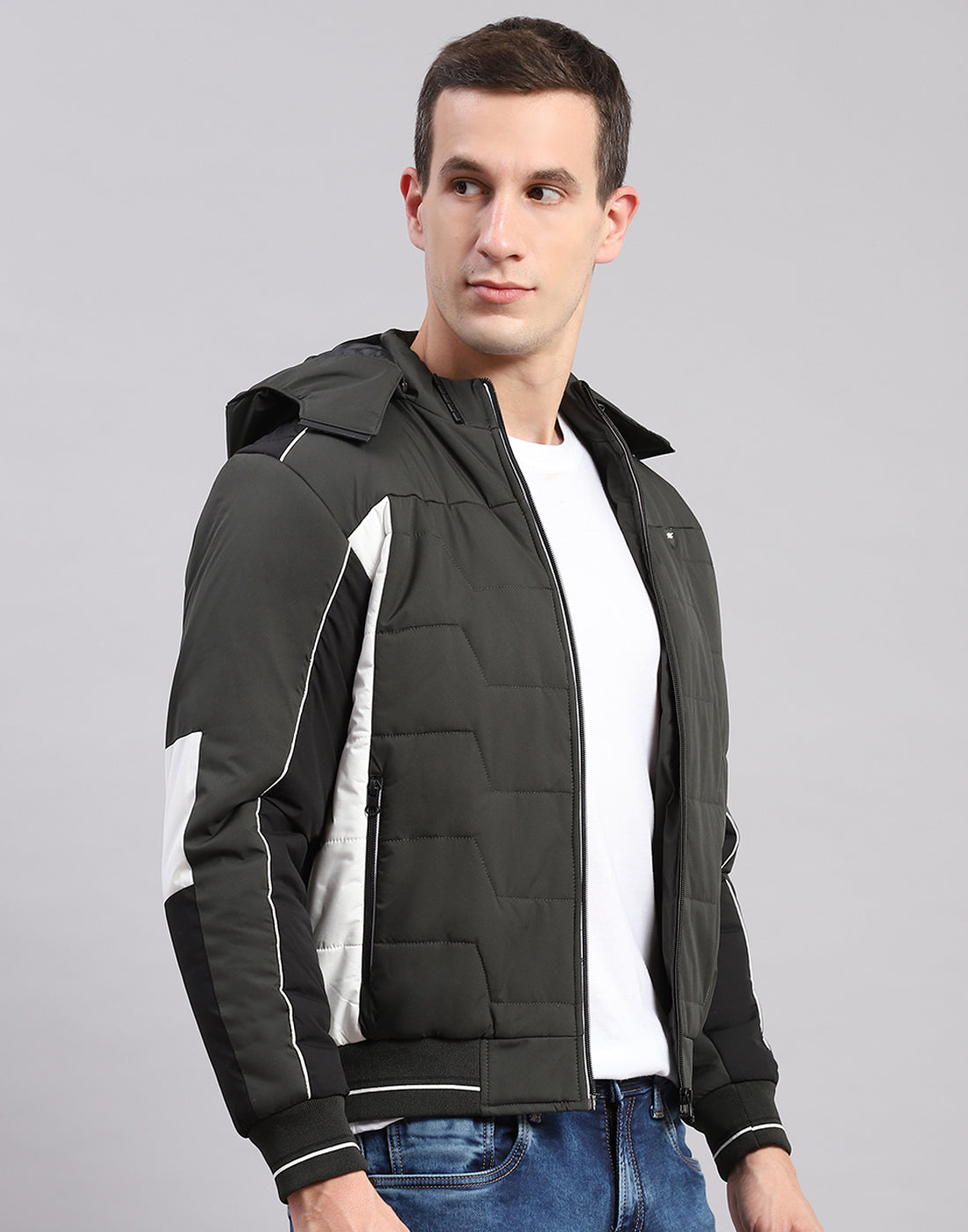 Men Olive Solid Hooded Full Sleeve Jackets