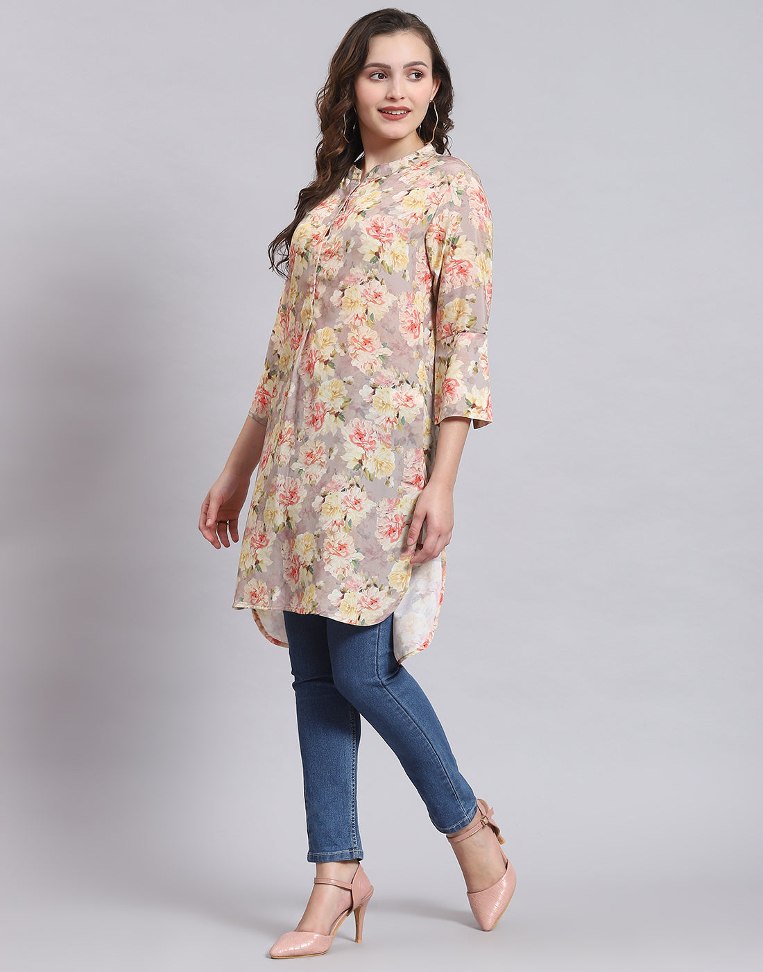 Women Peach Printed Mandarin Collar 3/4 Sleeve Kurti