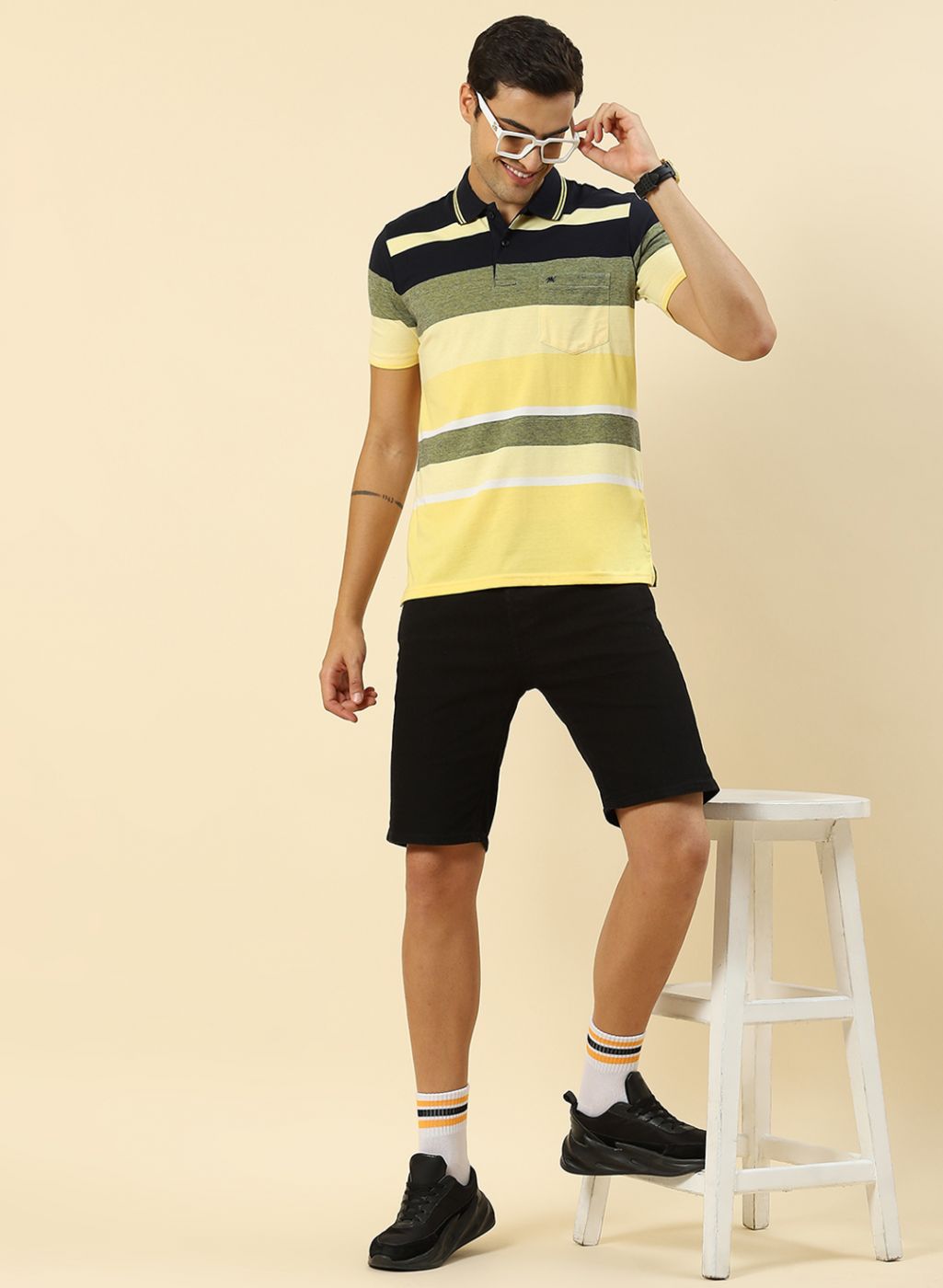 Men Yellow Stripe T-Shirt